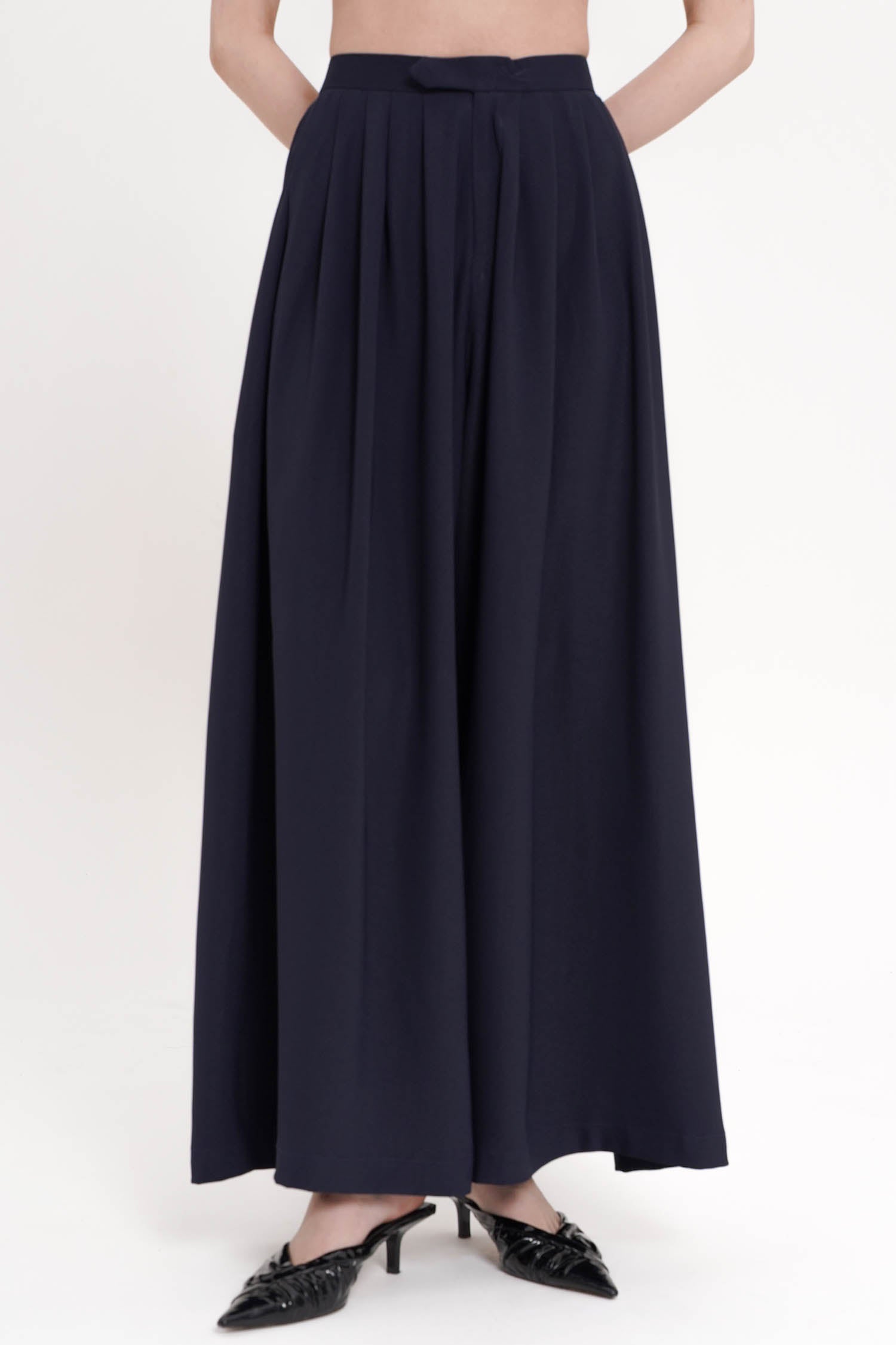 Nerida Trousers In Navy