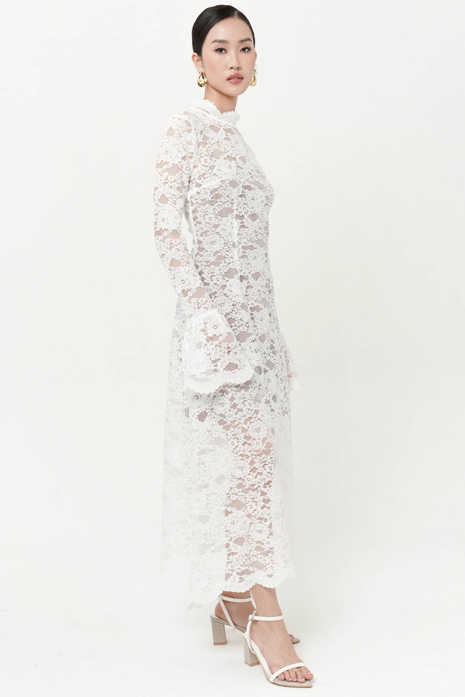 Caeli Lace Midi Dress In Broken White