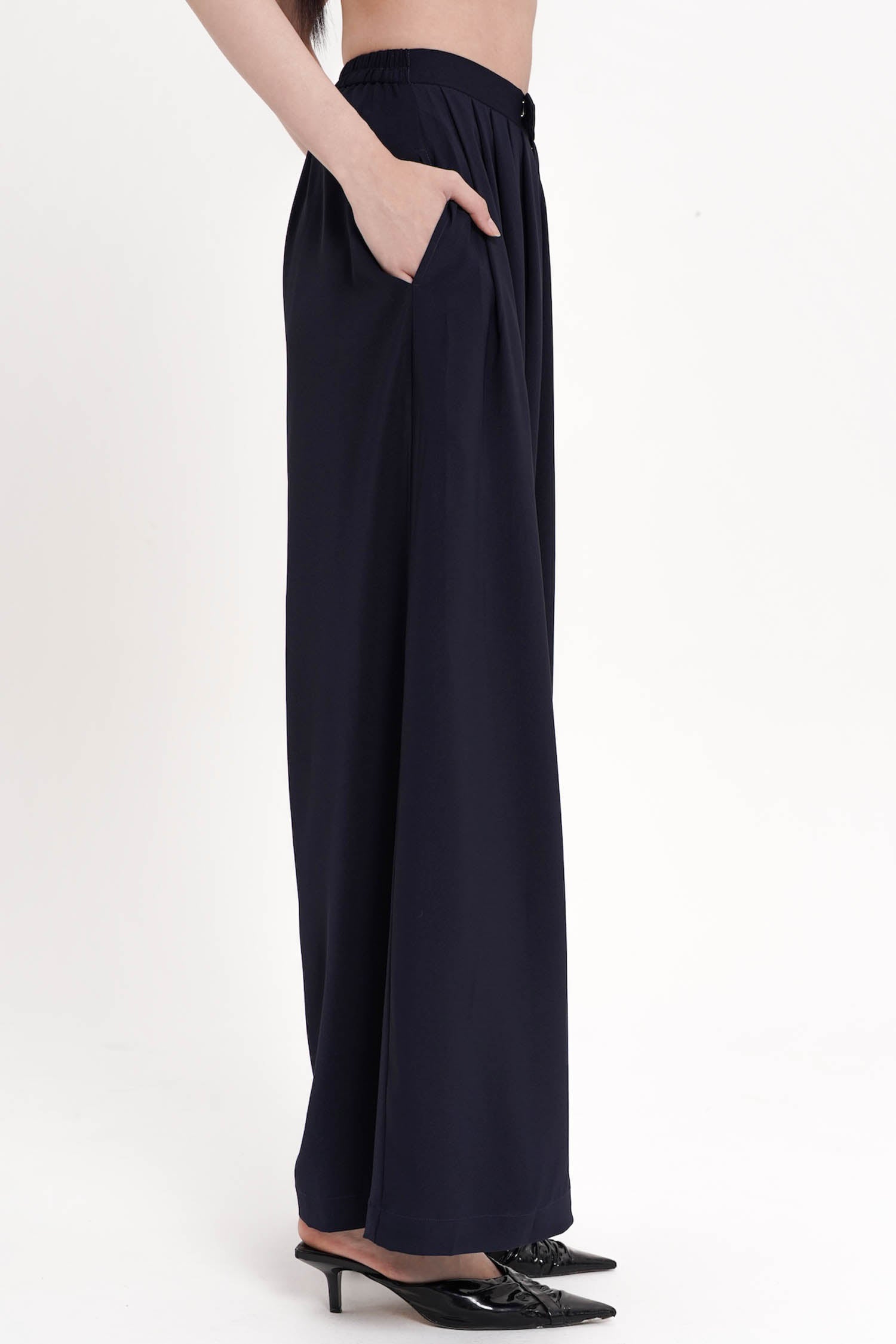 Nerida Trousers In Navy