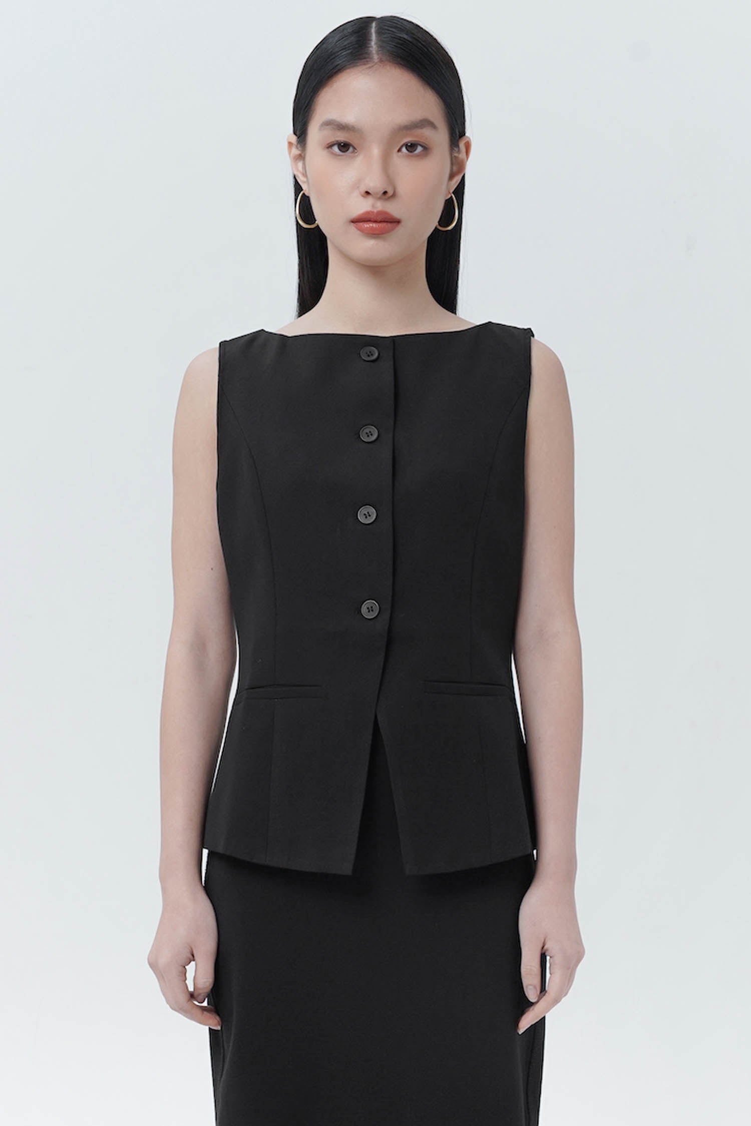 Darim Vest In Black (4 LEFT)