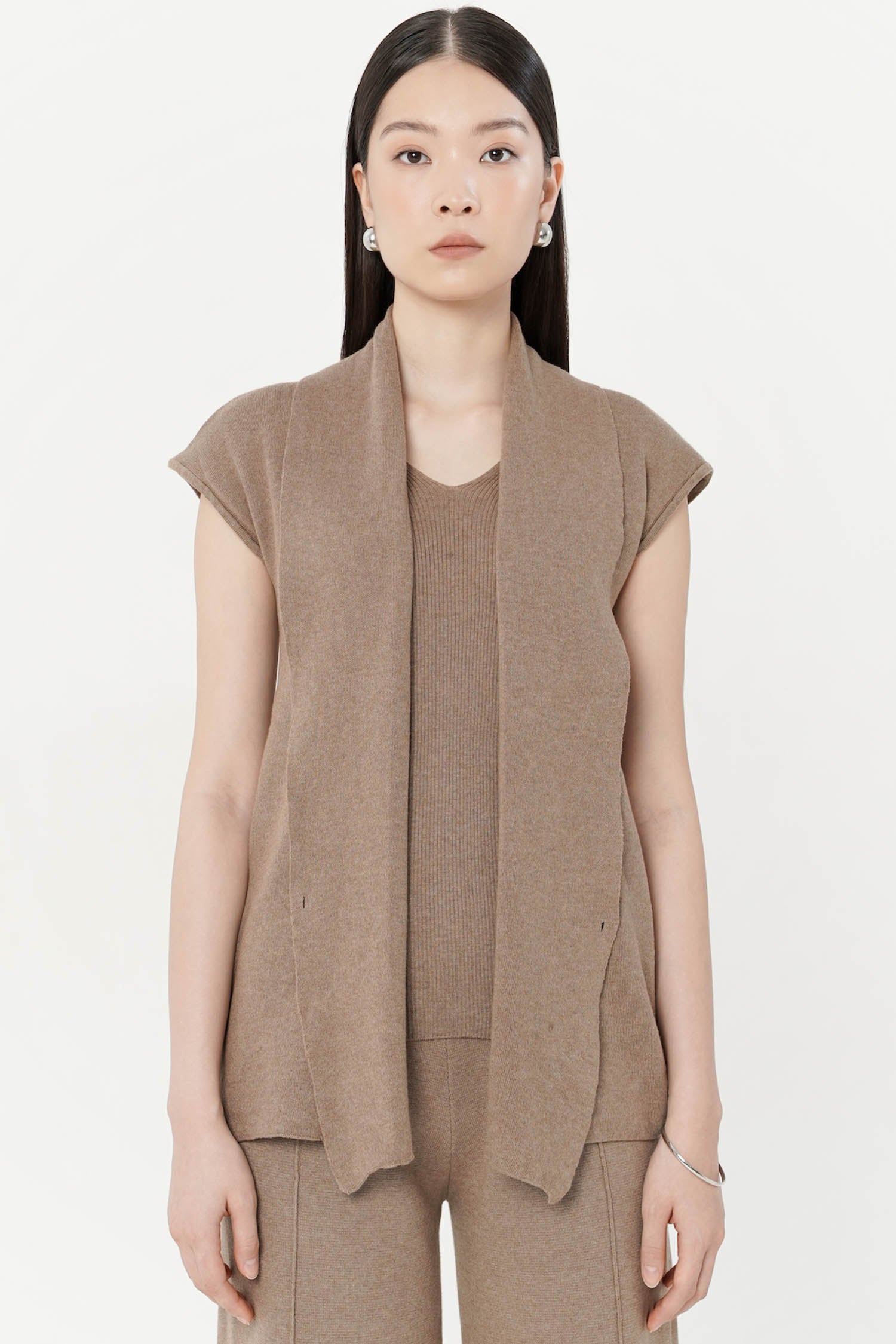 Caeluna Two-Way Knit Top In Mocha