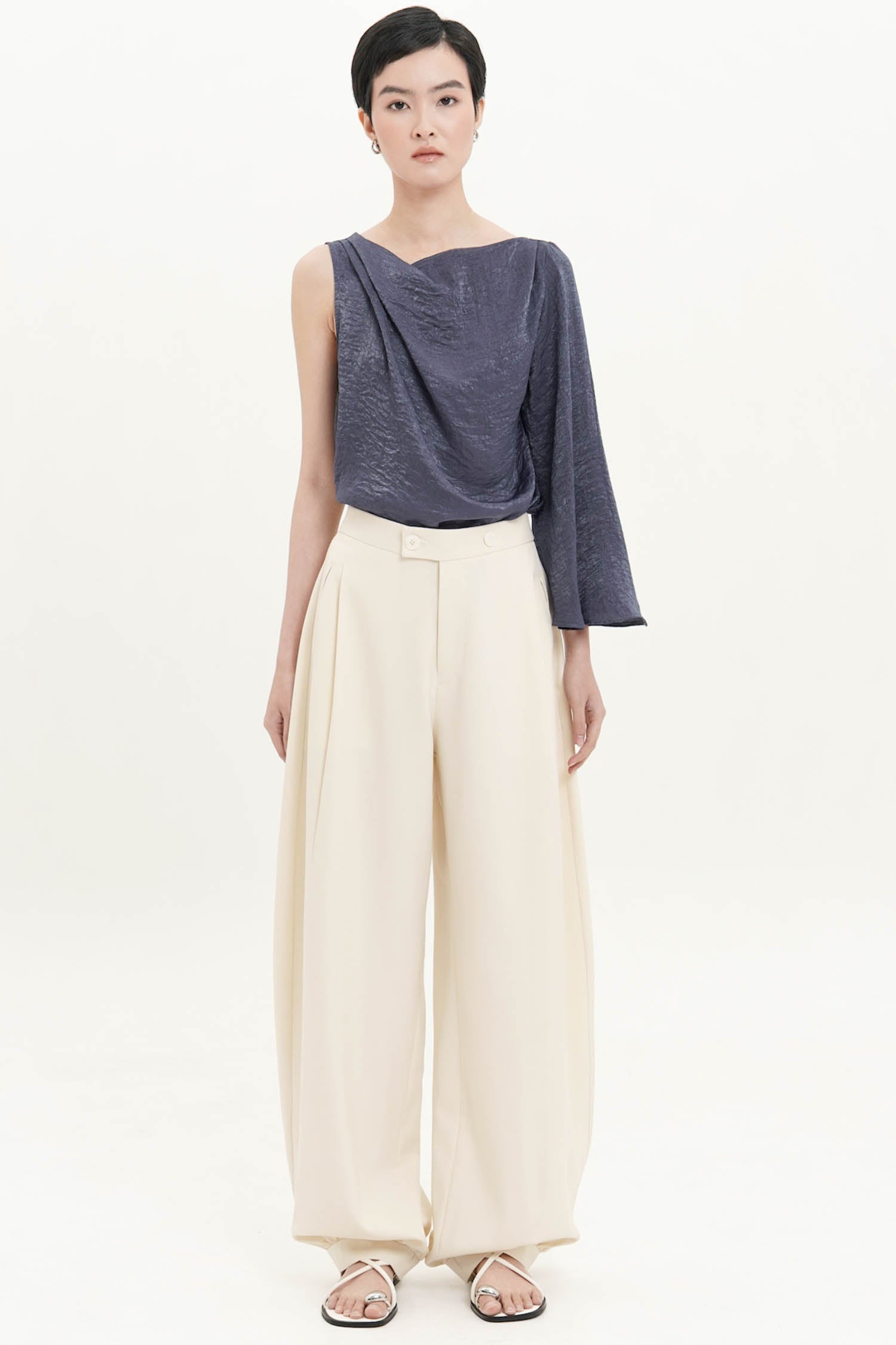 Inez Barrel Trousers In Ivory