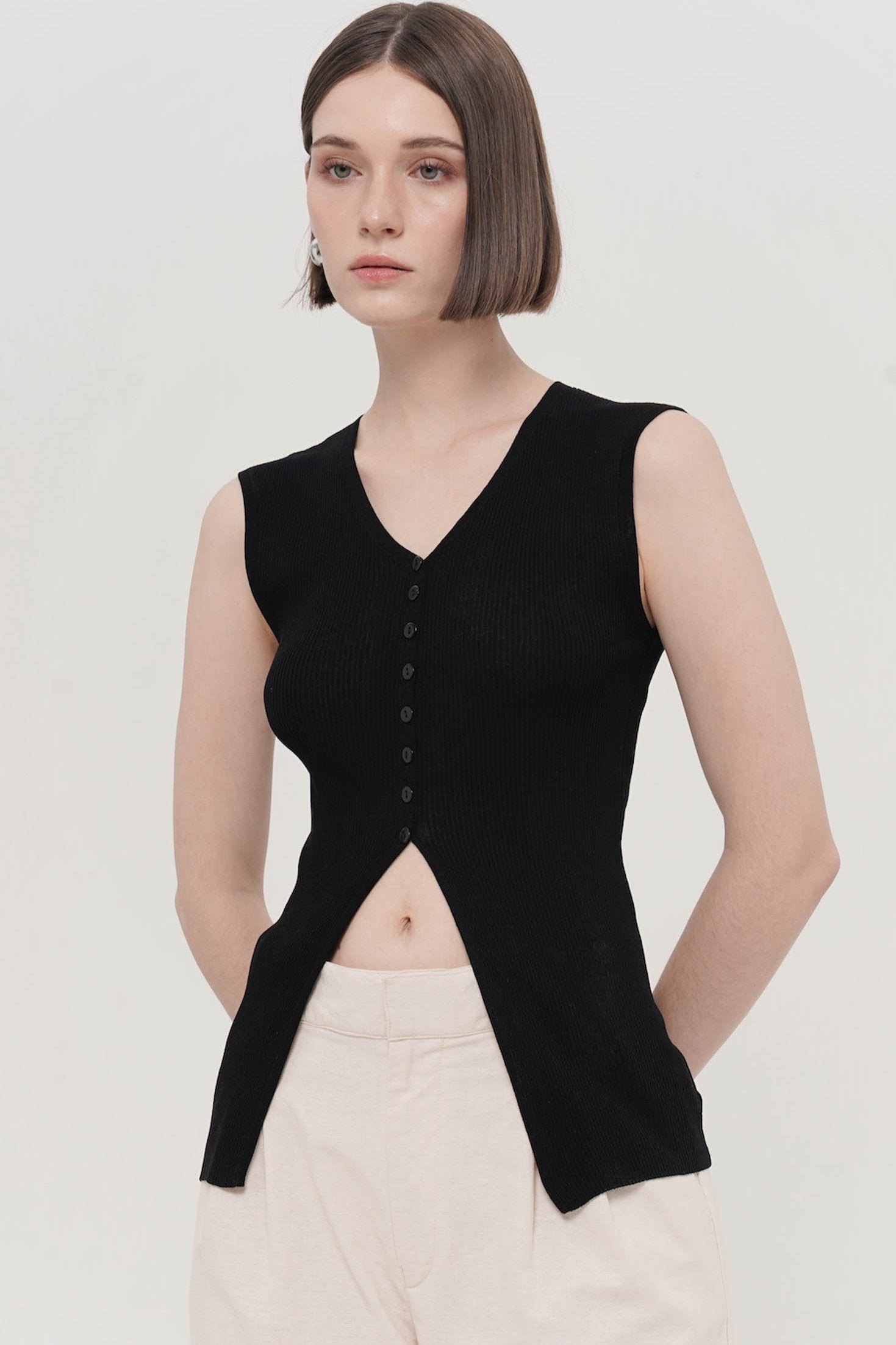 Vusen Top in Black (1 LEFT)