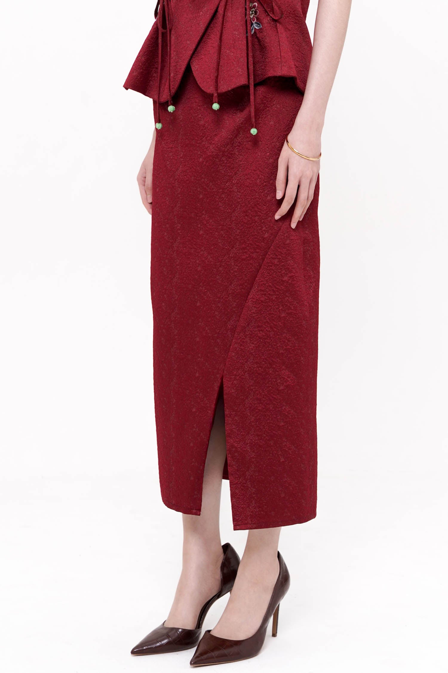 Wufu Maxi Slit Skirt In Maroon