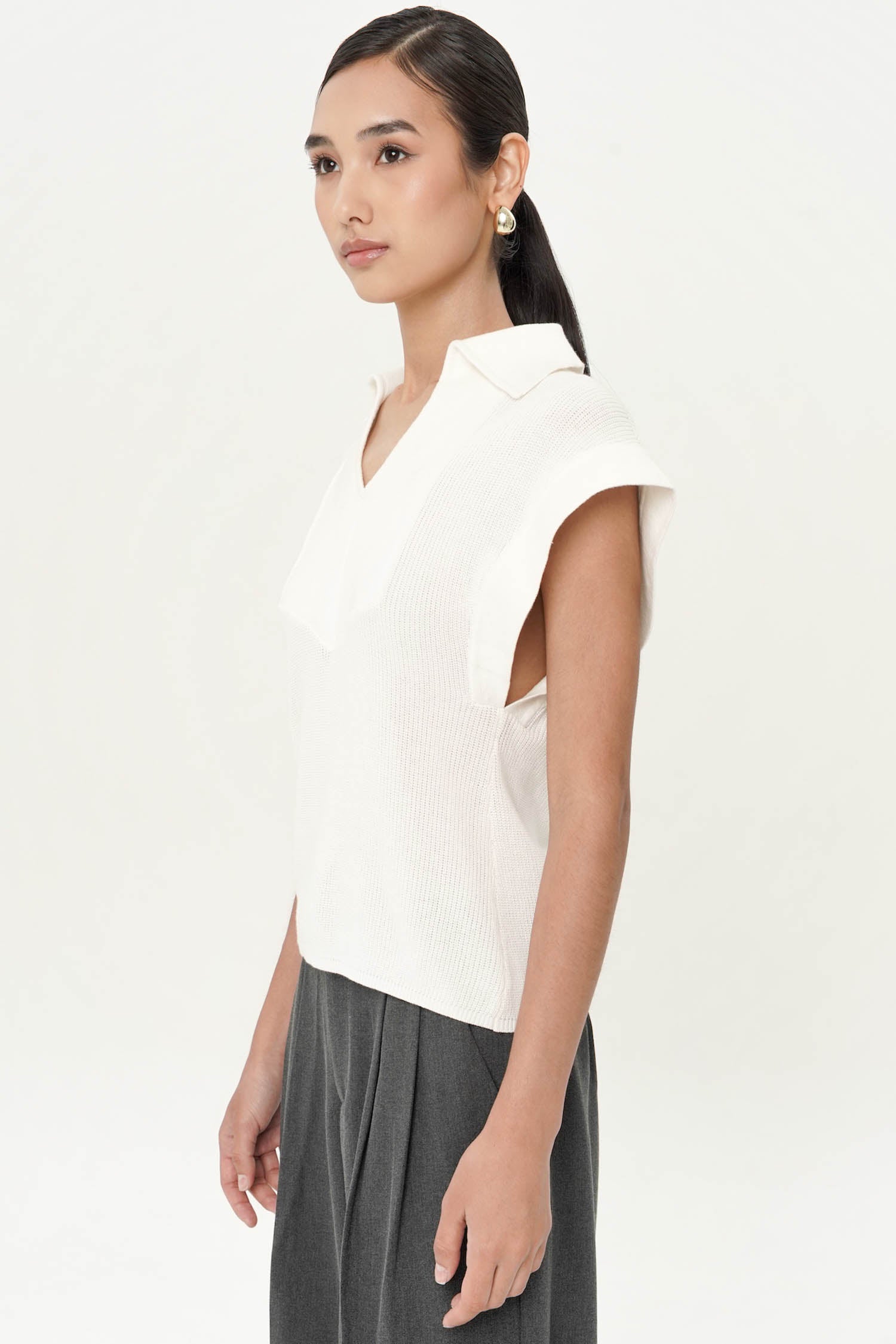 Pheby Essential Top In White