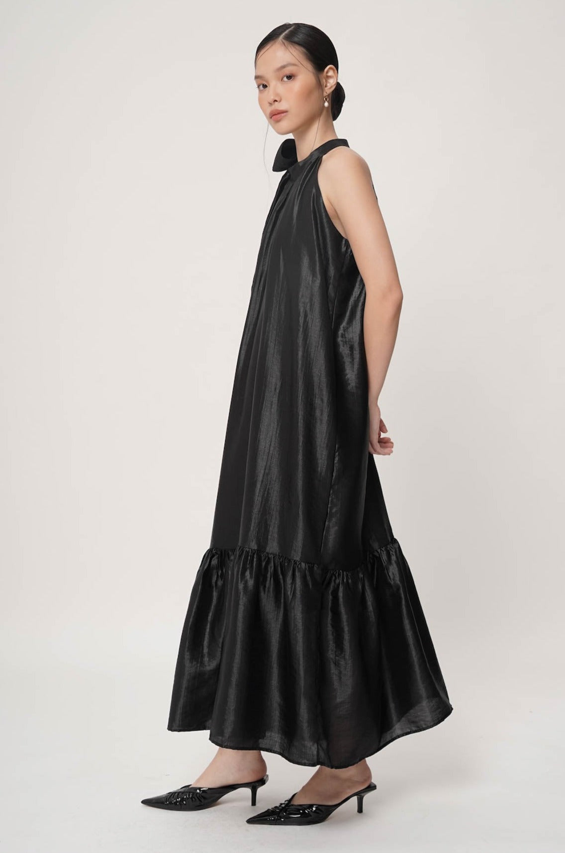 Reiko Maxi Halter Dress In Black