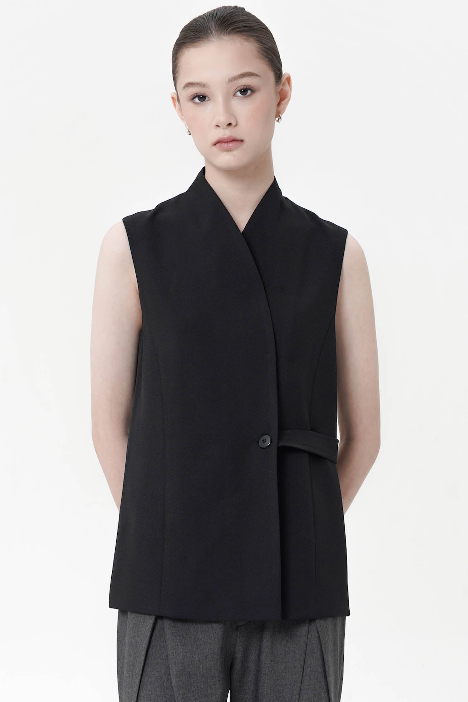 Elio Vest In Black