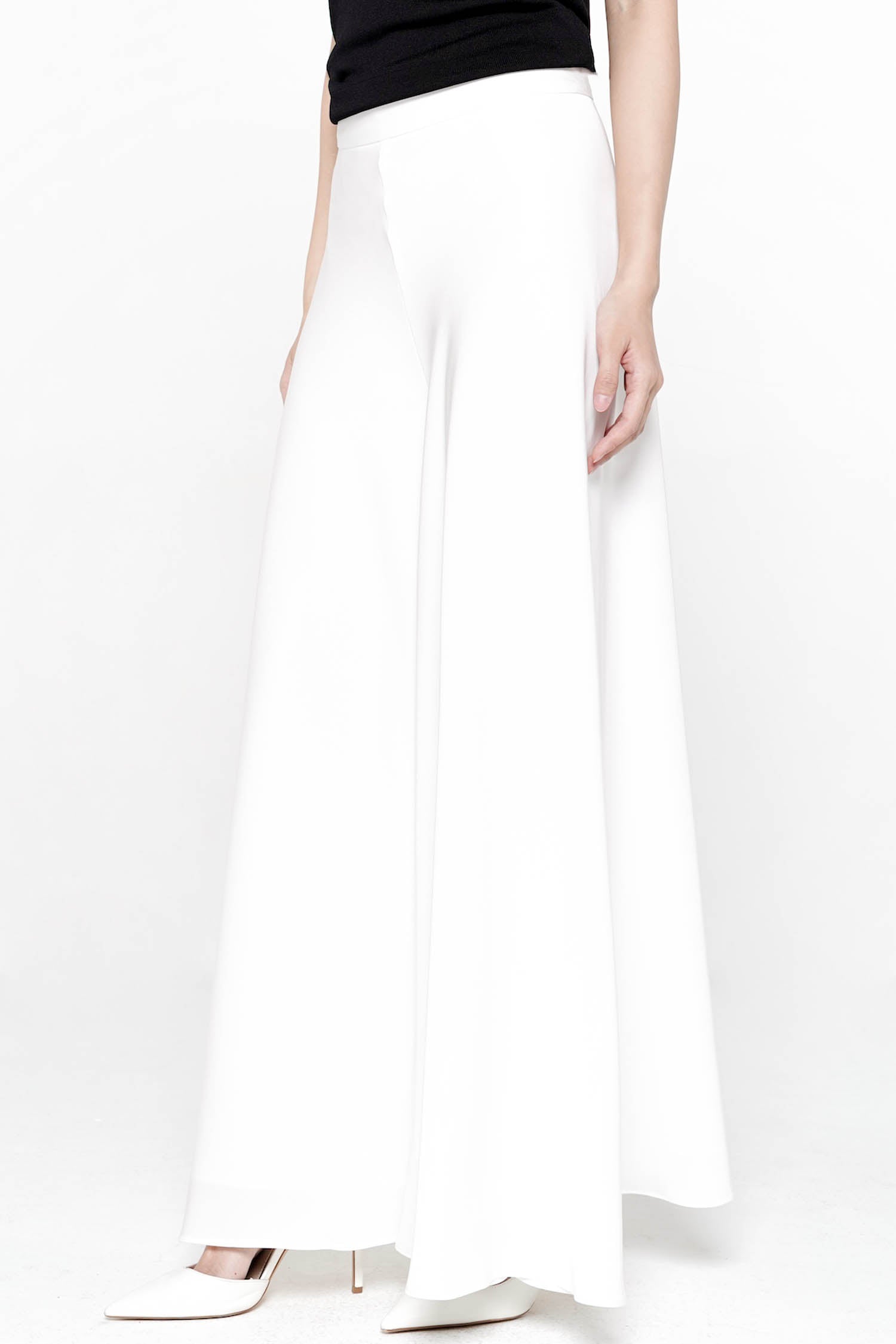 Ophira Flare Pants In White