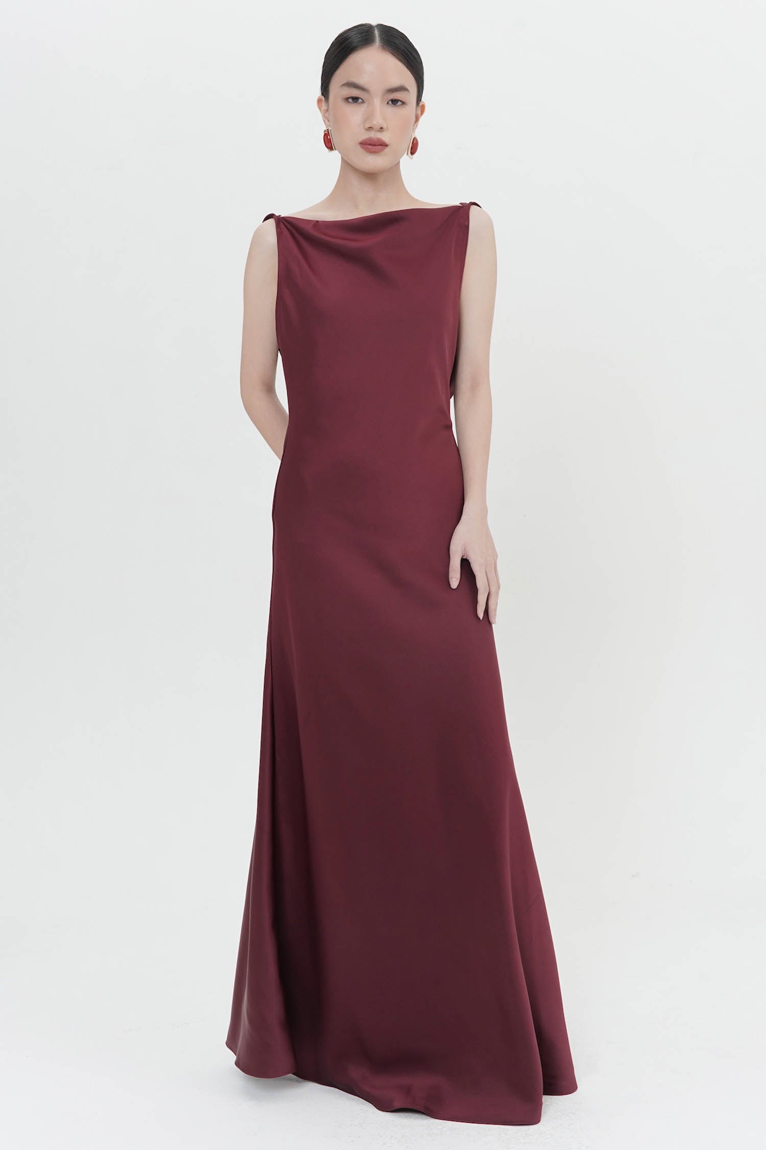 Efate Open Back Long Gown In Maroon