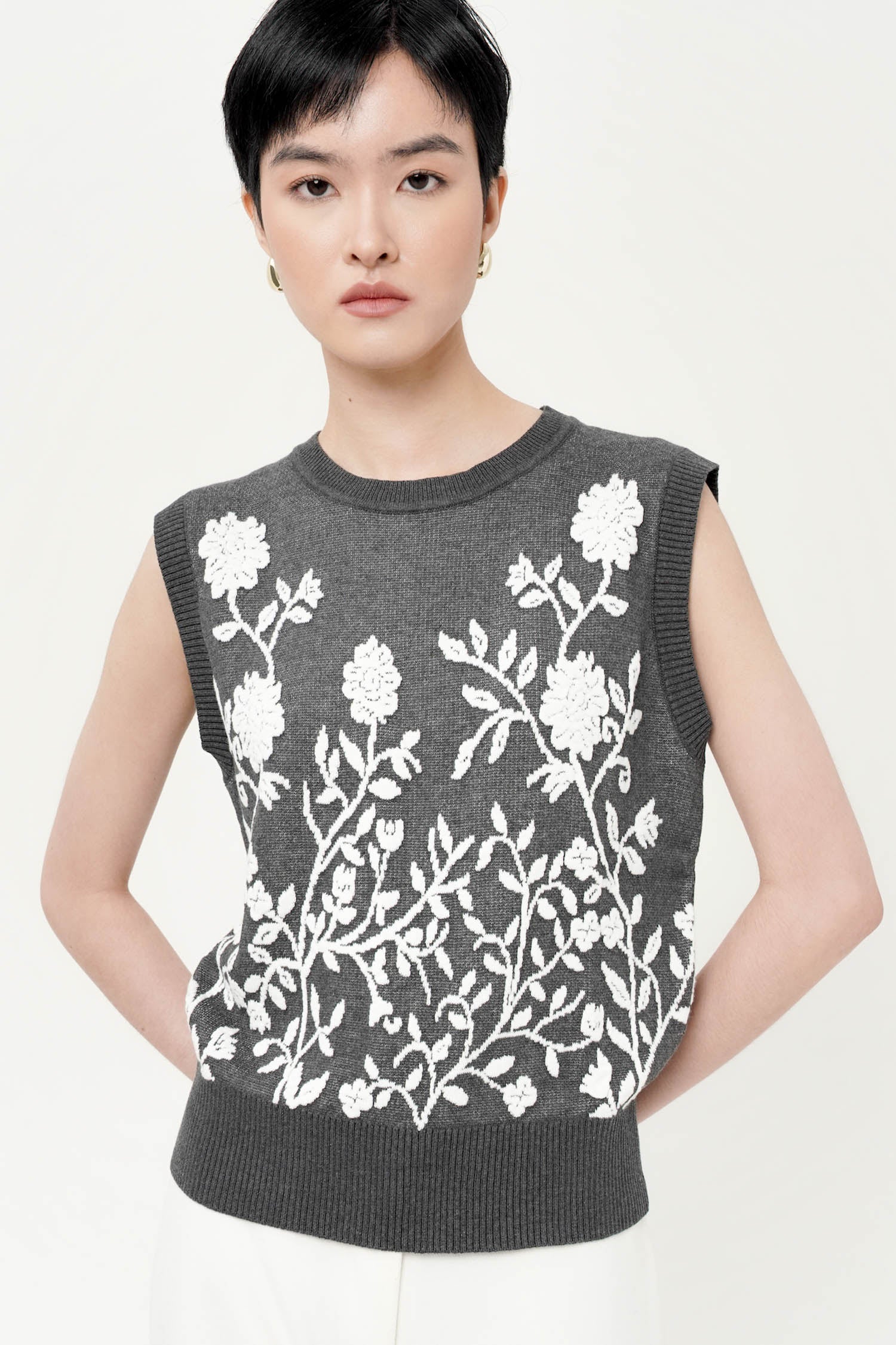 Damia Floral Top In Dark Grey