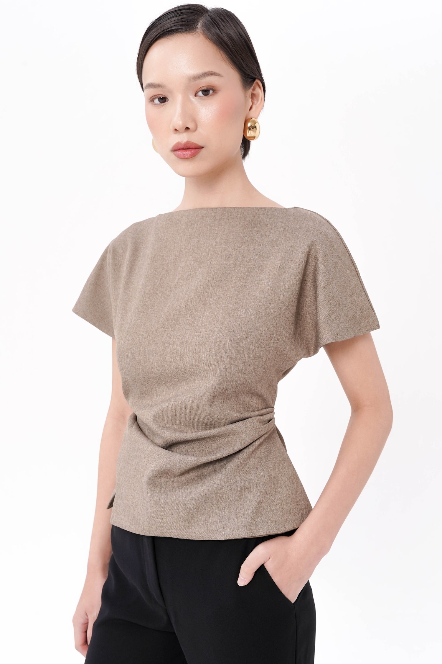 Sennan Cinched Top In Ash Brown