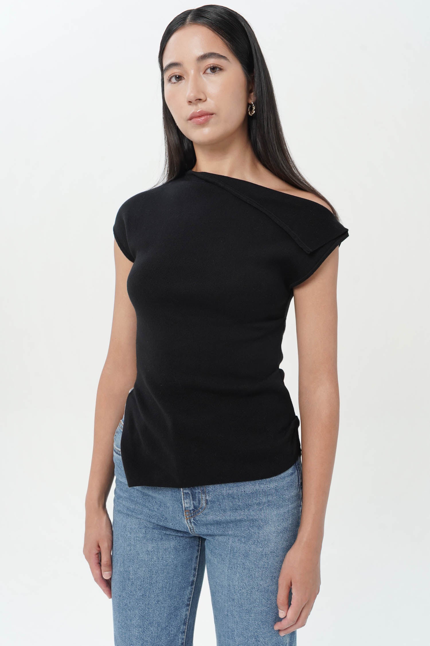 Cayden Top In Black