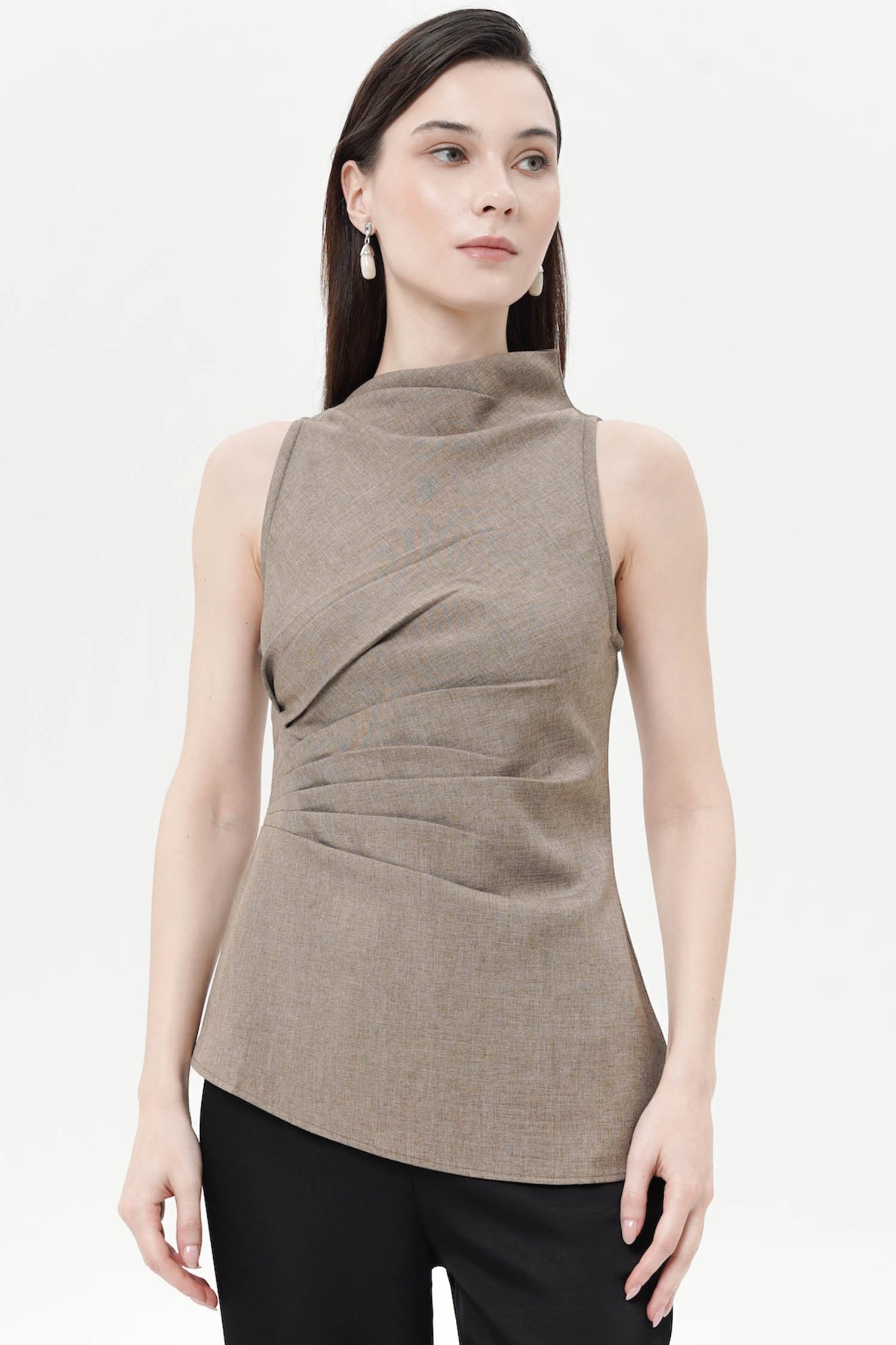 Vailla Cinched Top In Ash Brown