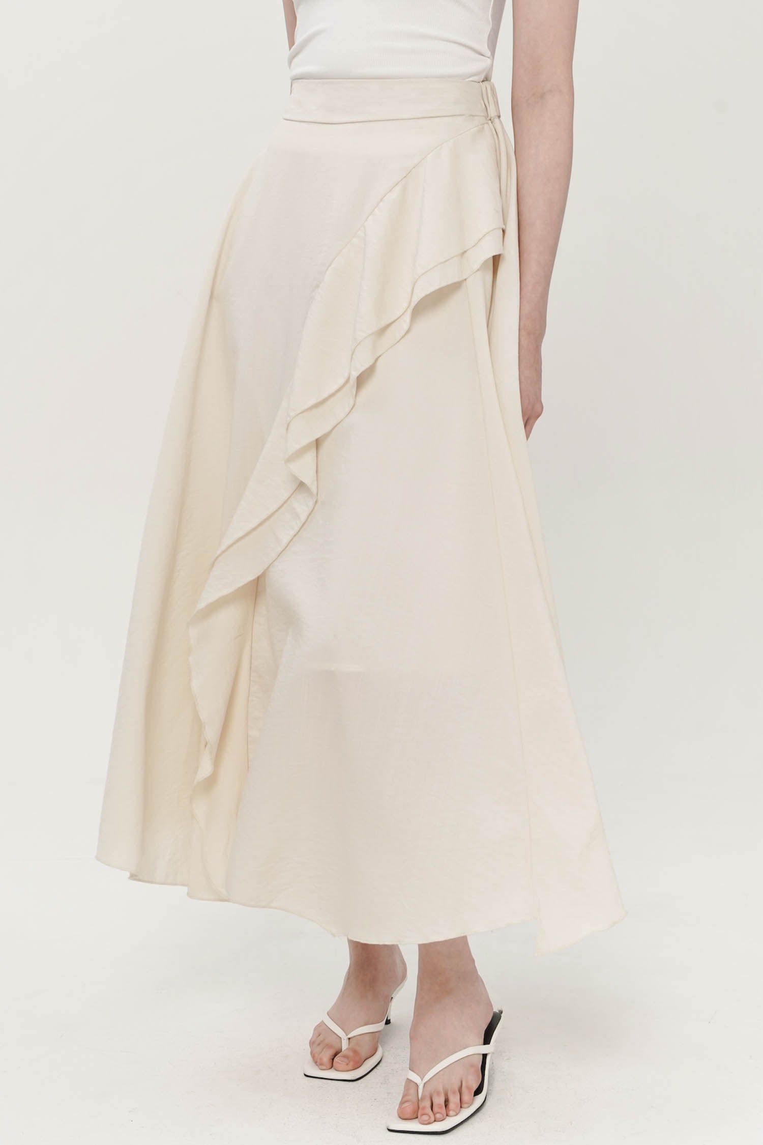 Fayre Maxi Skirt In Creme