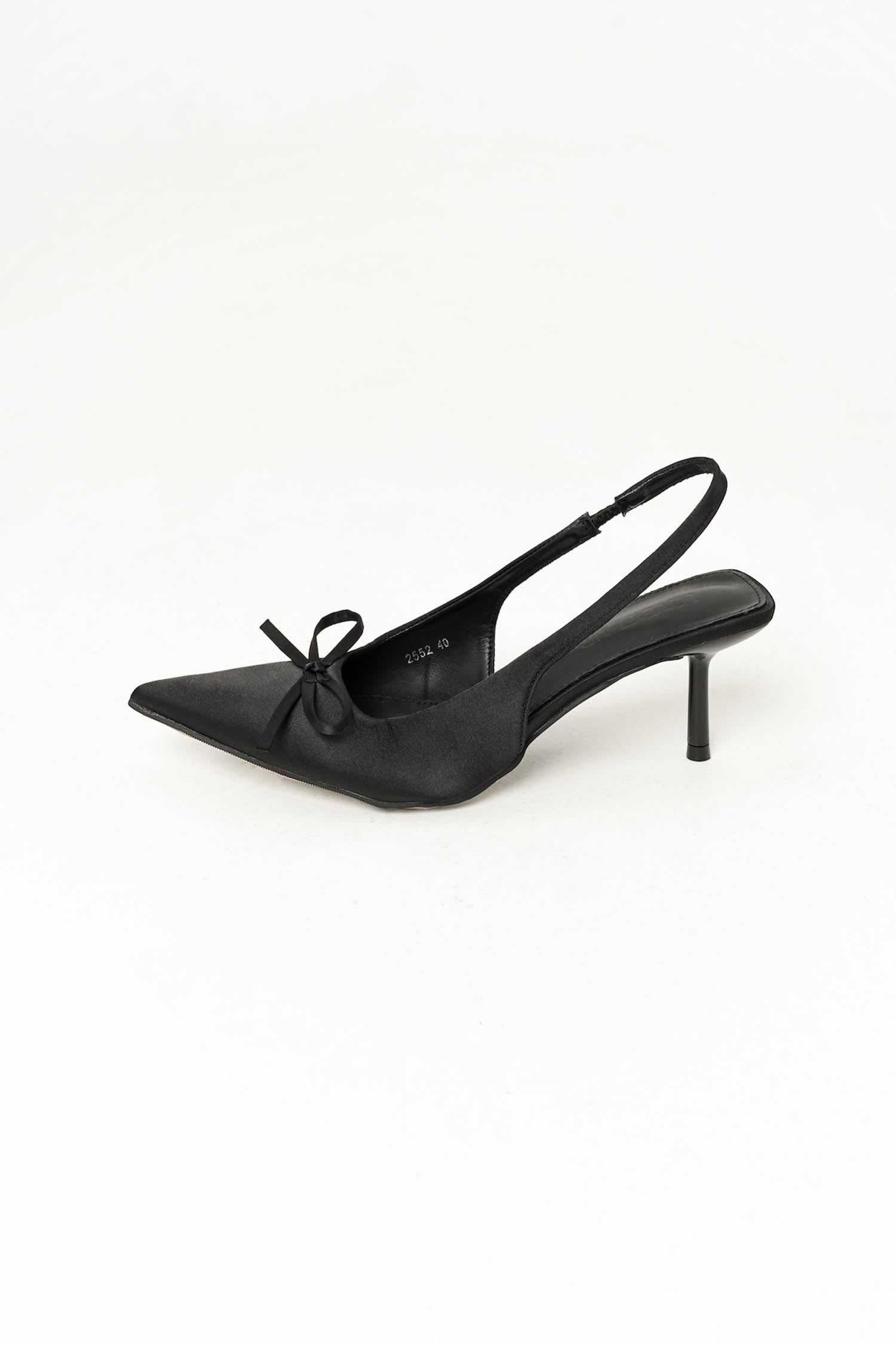Essie Slingback Pumps In Black