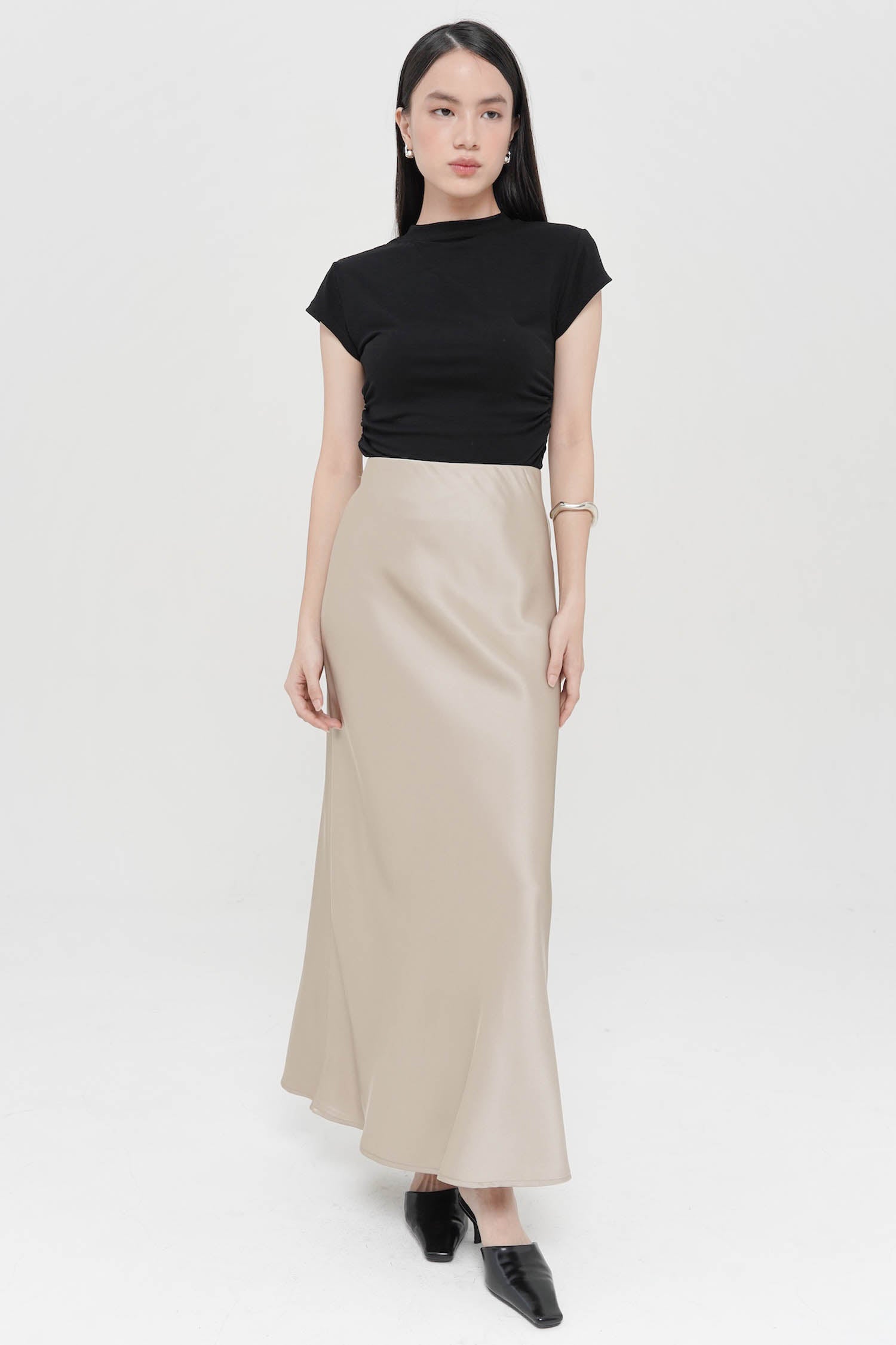 Betsy Satin Maxi Skirt In Champagne