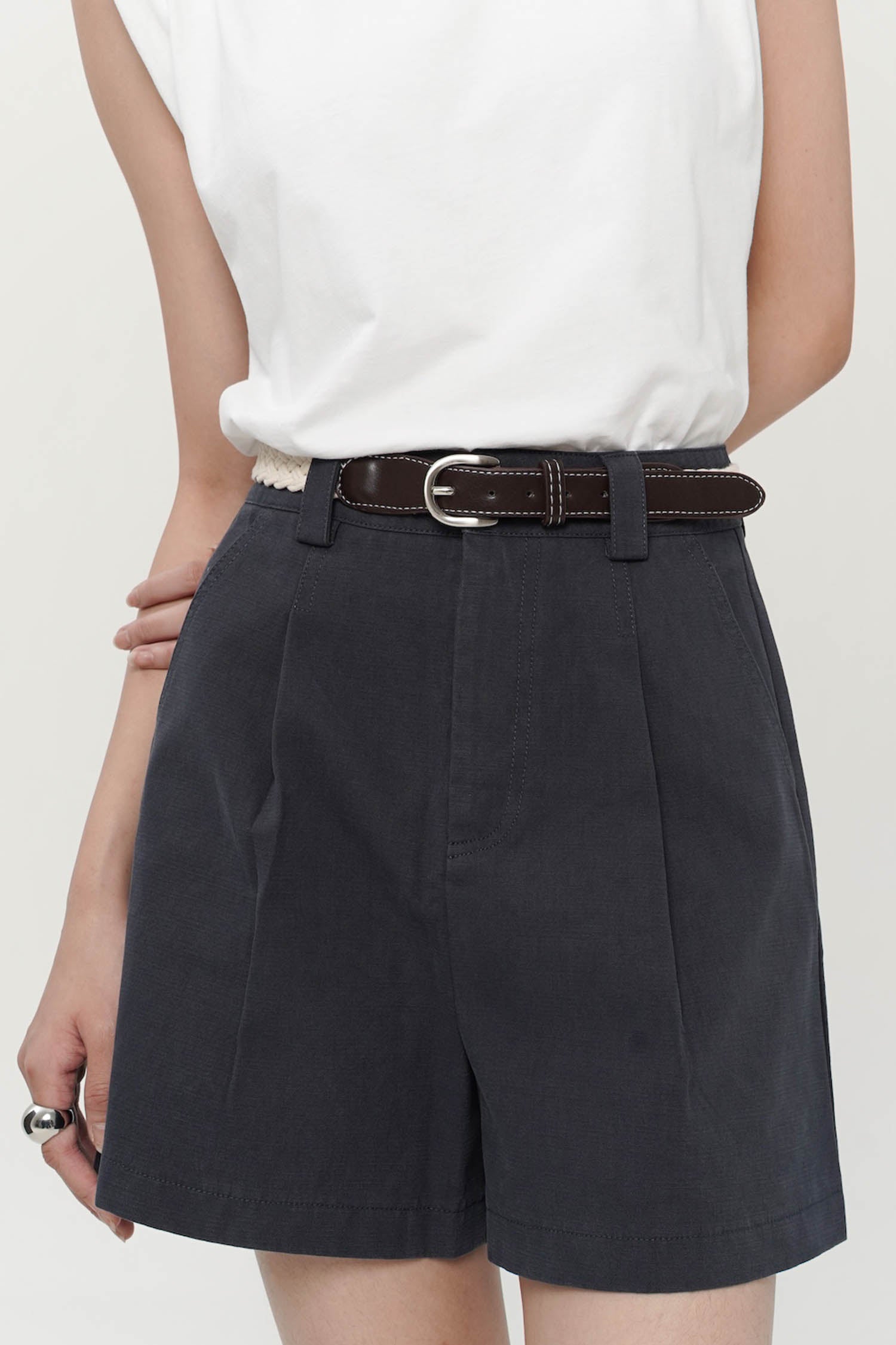 Emory Shorts In Washed Navy