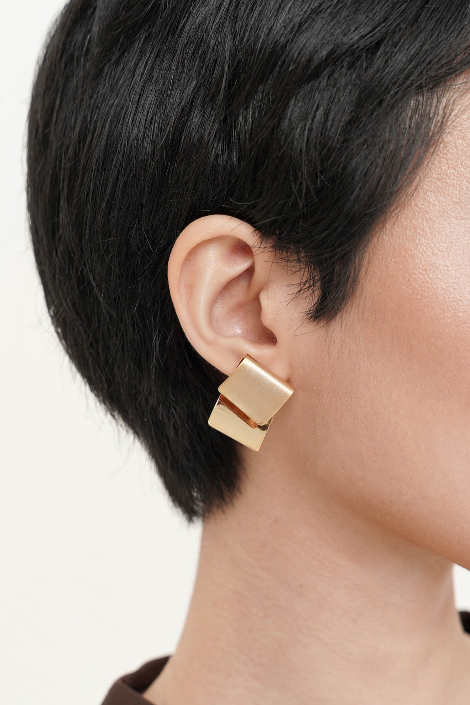 Artiza Earring In Gold