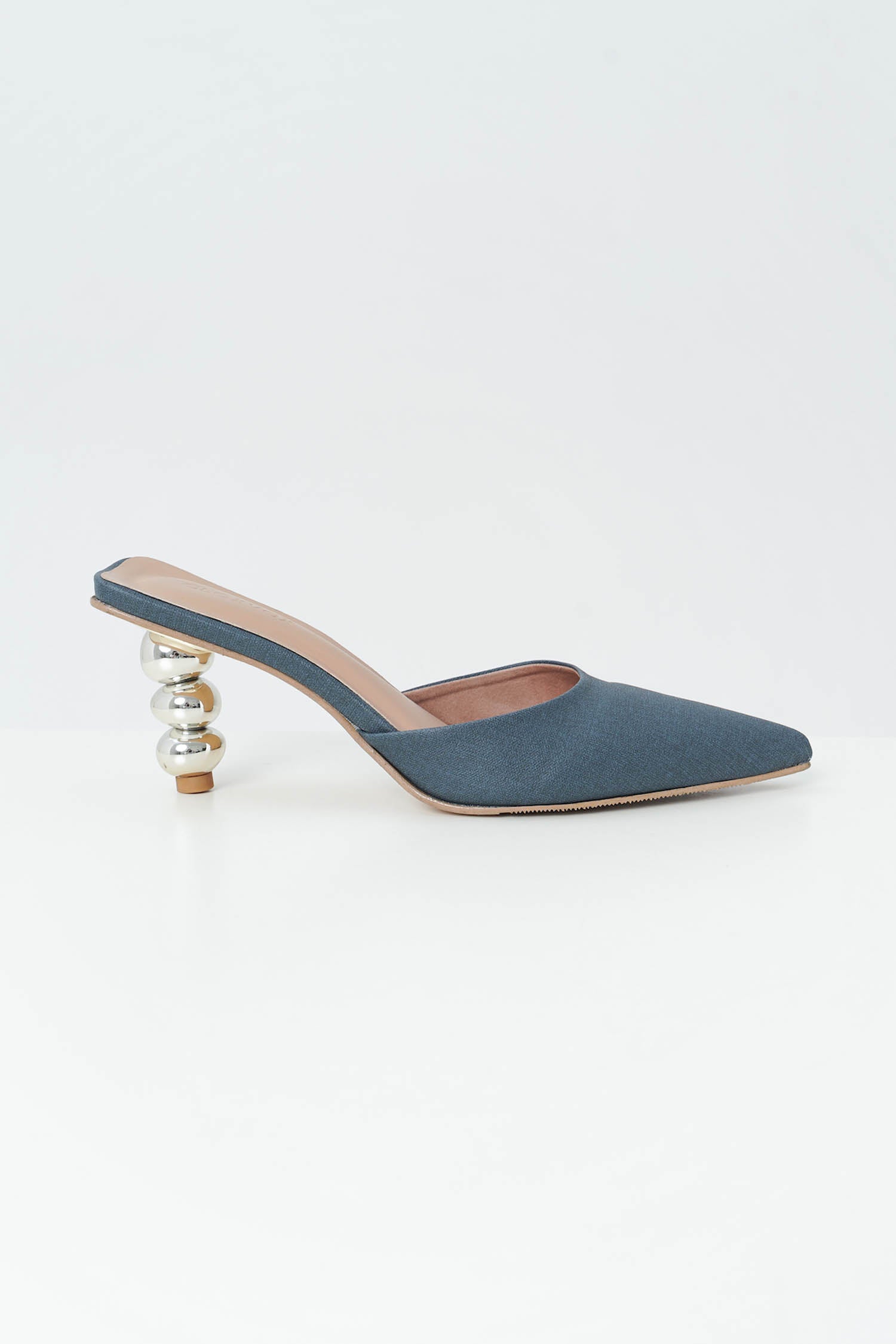 Cove Heels In Navy (LAST PIECES)