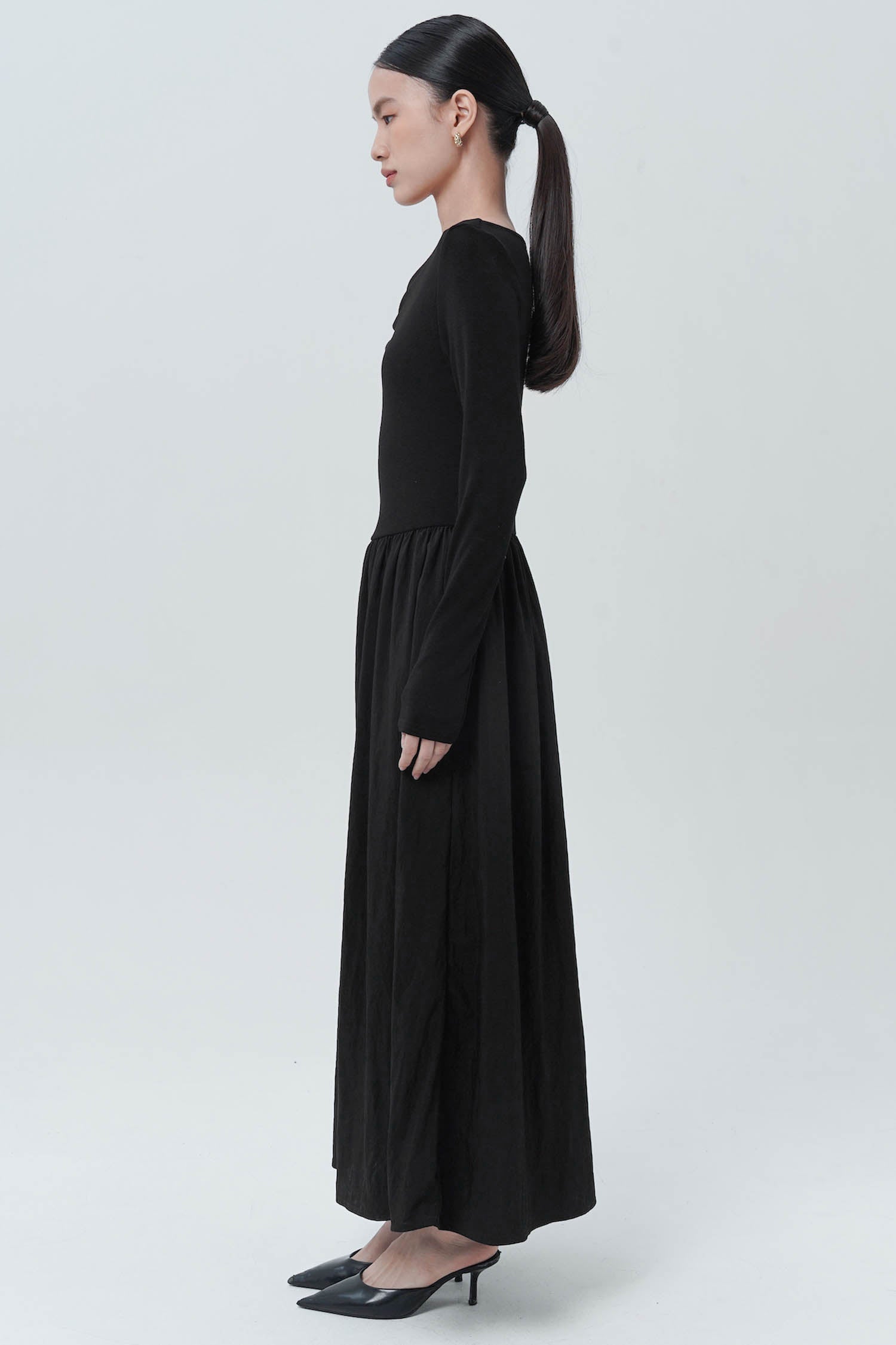 Sheiza Midi Dress In Black (4 LEFT)