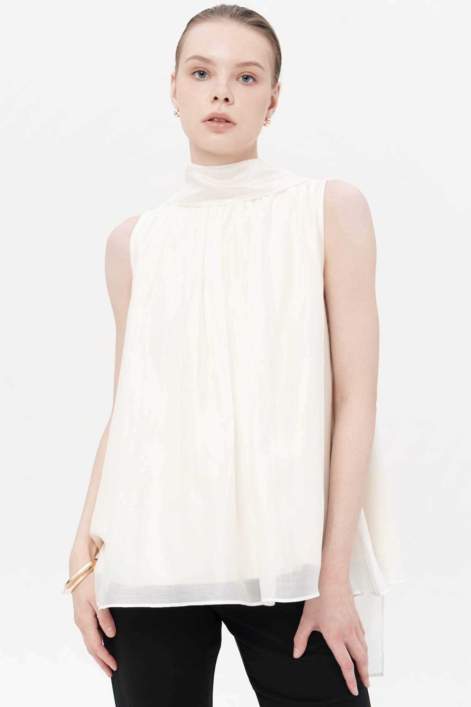 Beaufort Loose Top In Porcelain