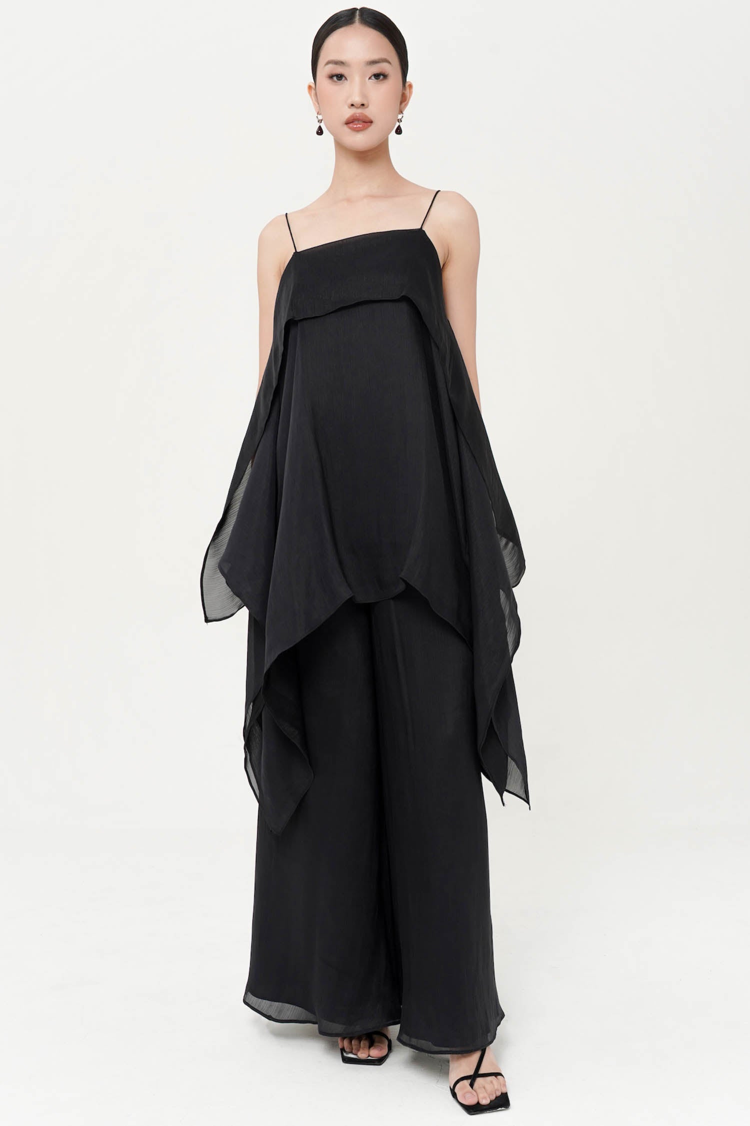 Estella Handkerchief Top In Black