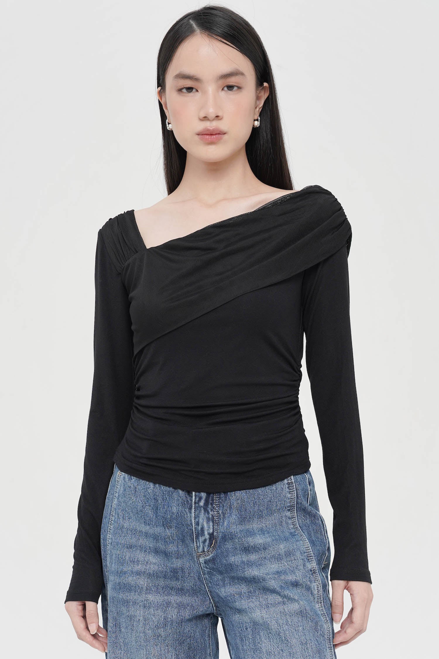 Tazzlyn Long Sleeve Top In Black