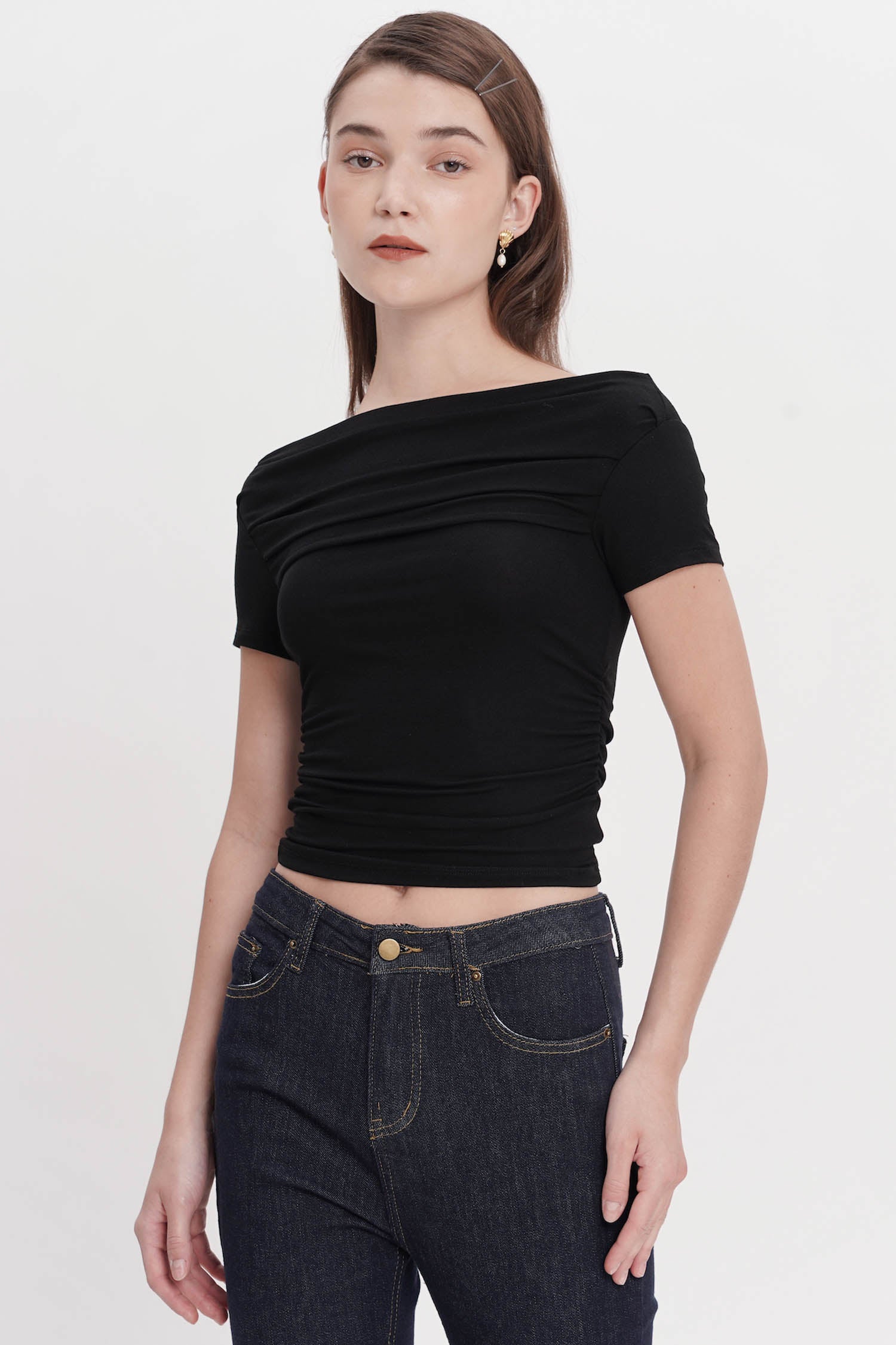 Belva Off-Shoulder Top In Black