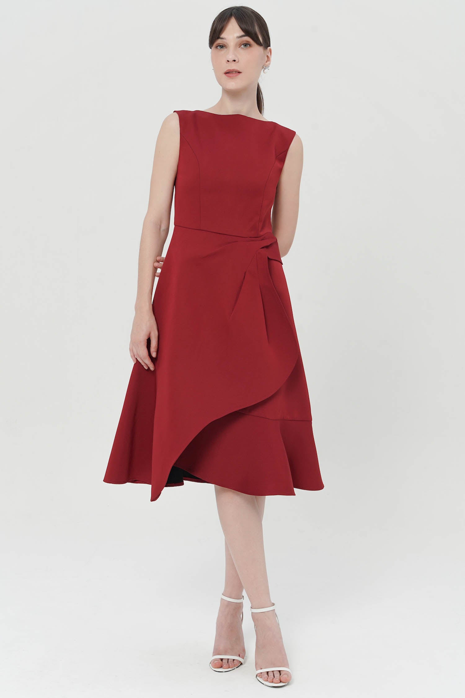 Libbi Midi Dress In Maroon