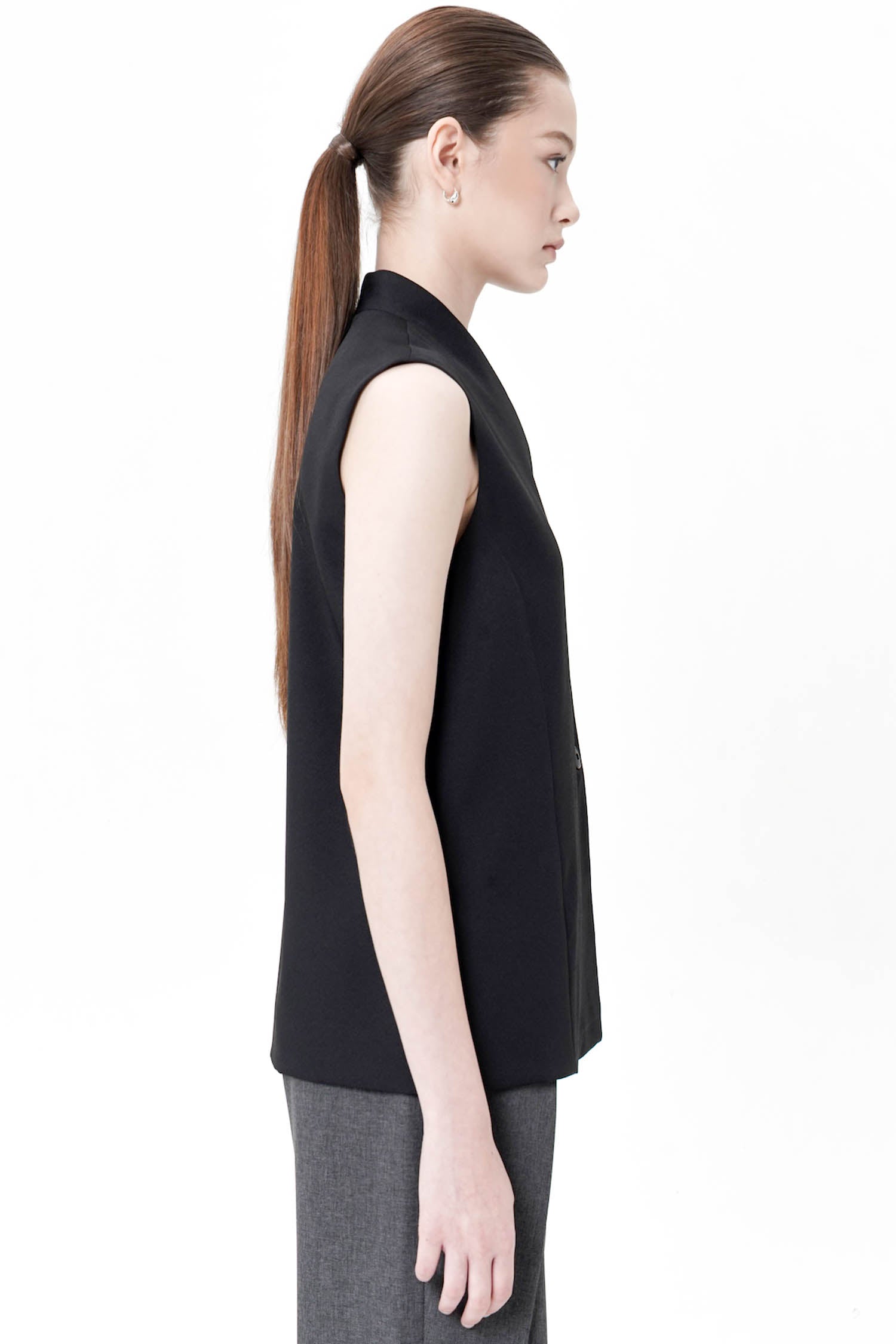 Elio Vest In Black