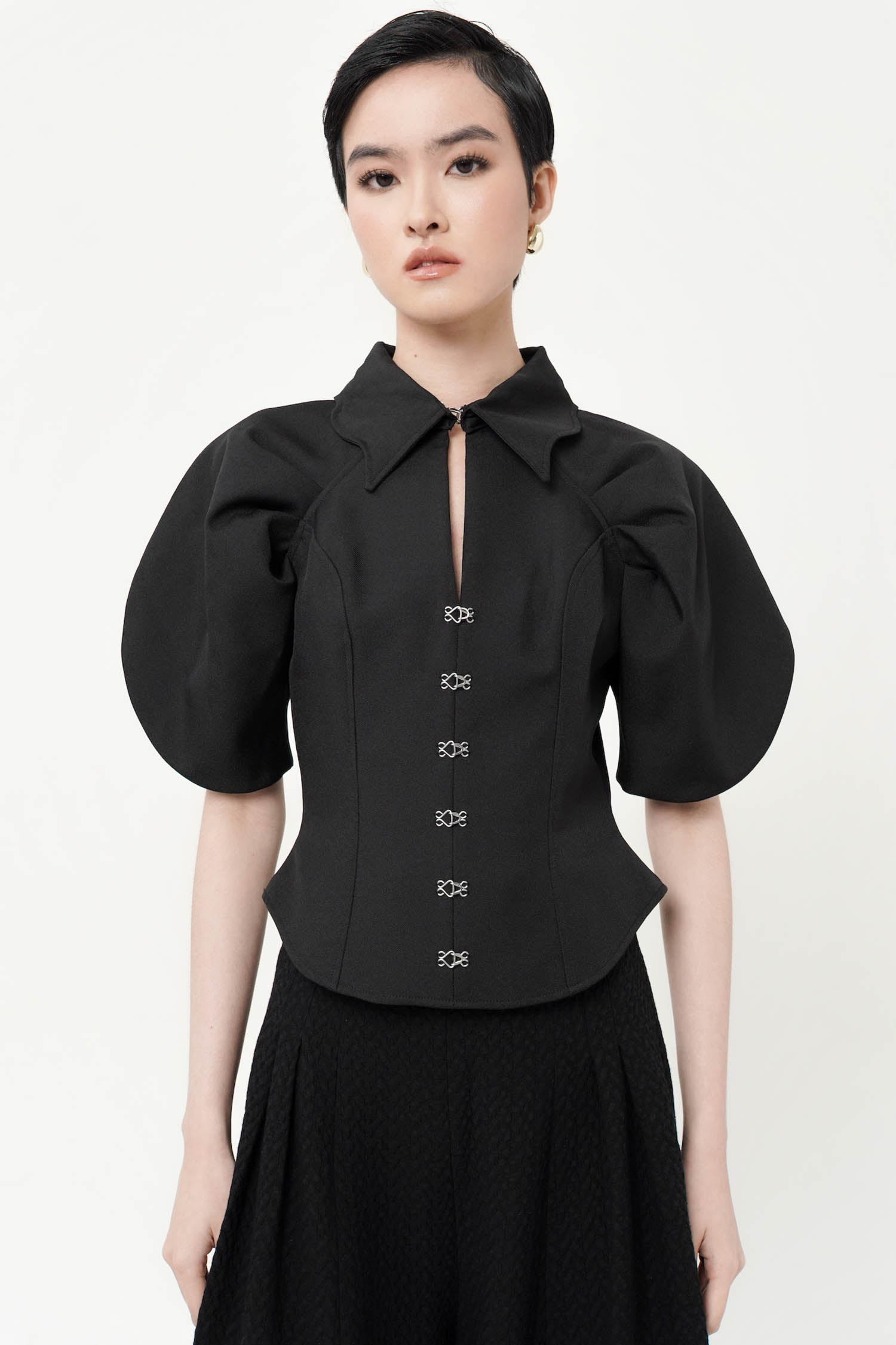 Jolie Top In Black (NON-CROP)