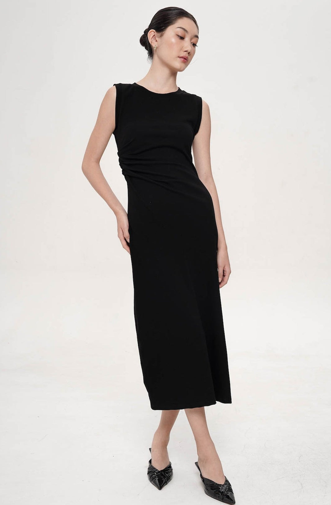 The Keke Midi Dress in Black