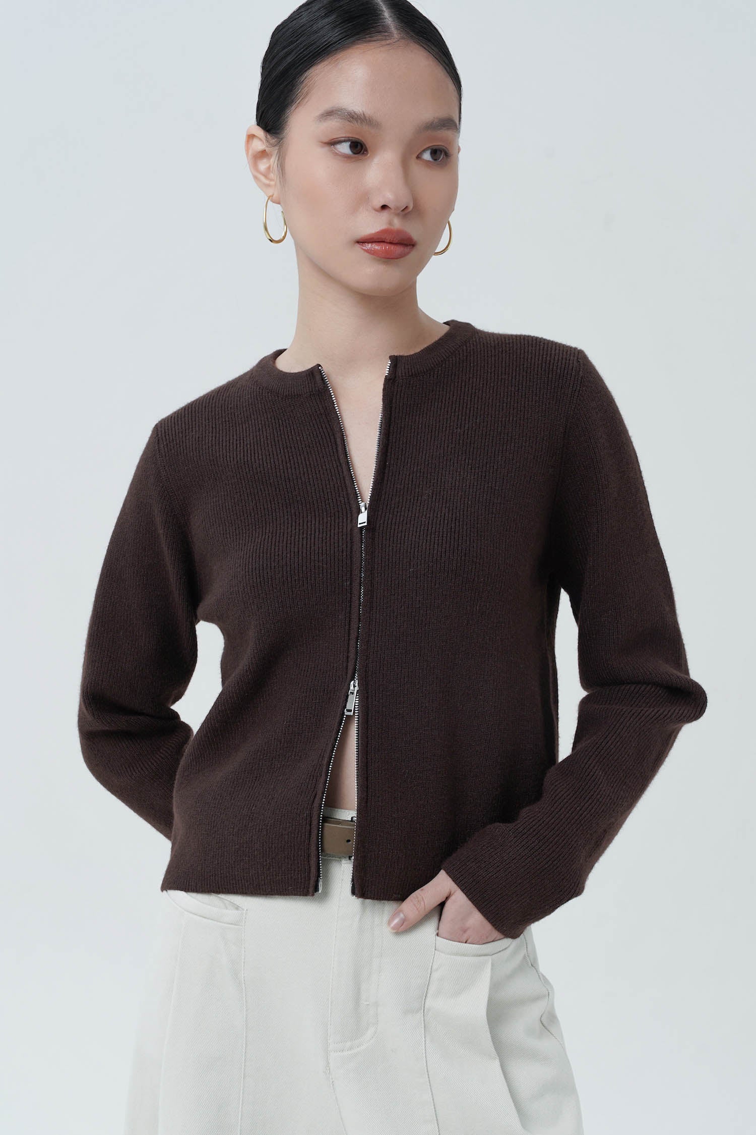 Nezera Cardigan In Brown