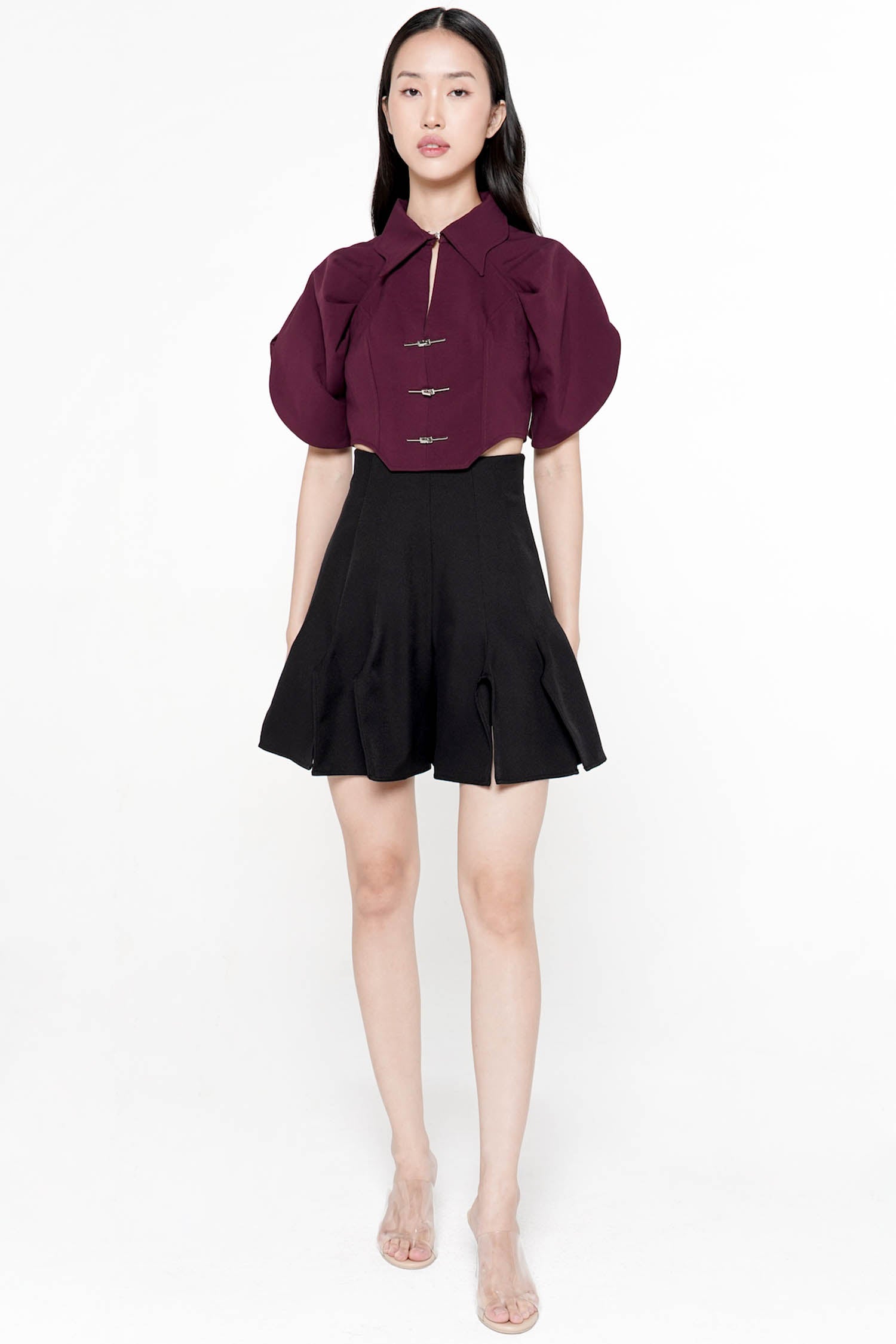 Krilo Short Pants in Black