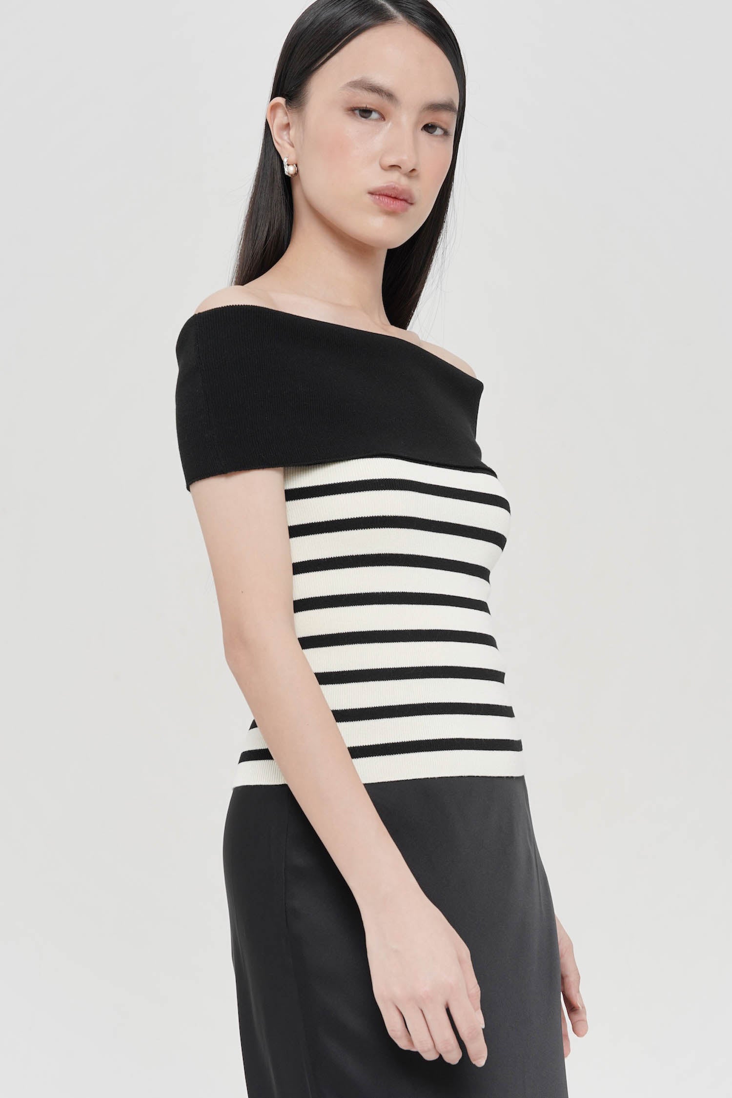 Aries Knit Off-shoulder Top In Stripes