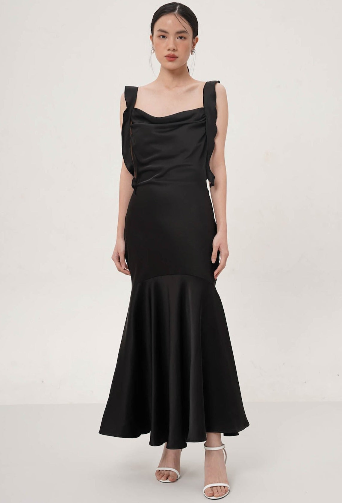 Alecta Maxi Satin Dress In Black
