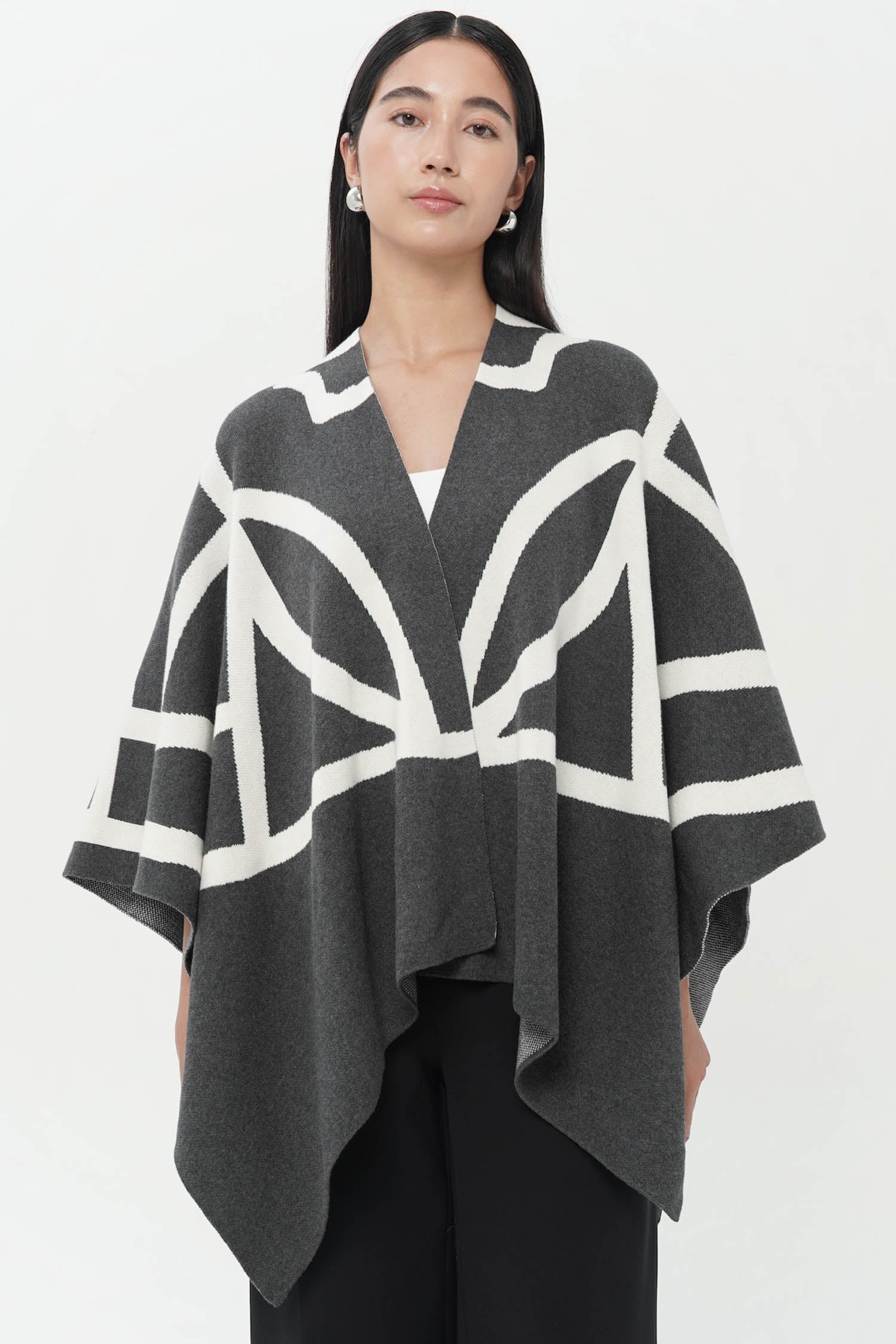 Kavish Cape Shawl In Grey