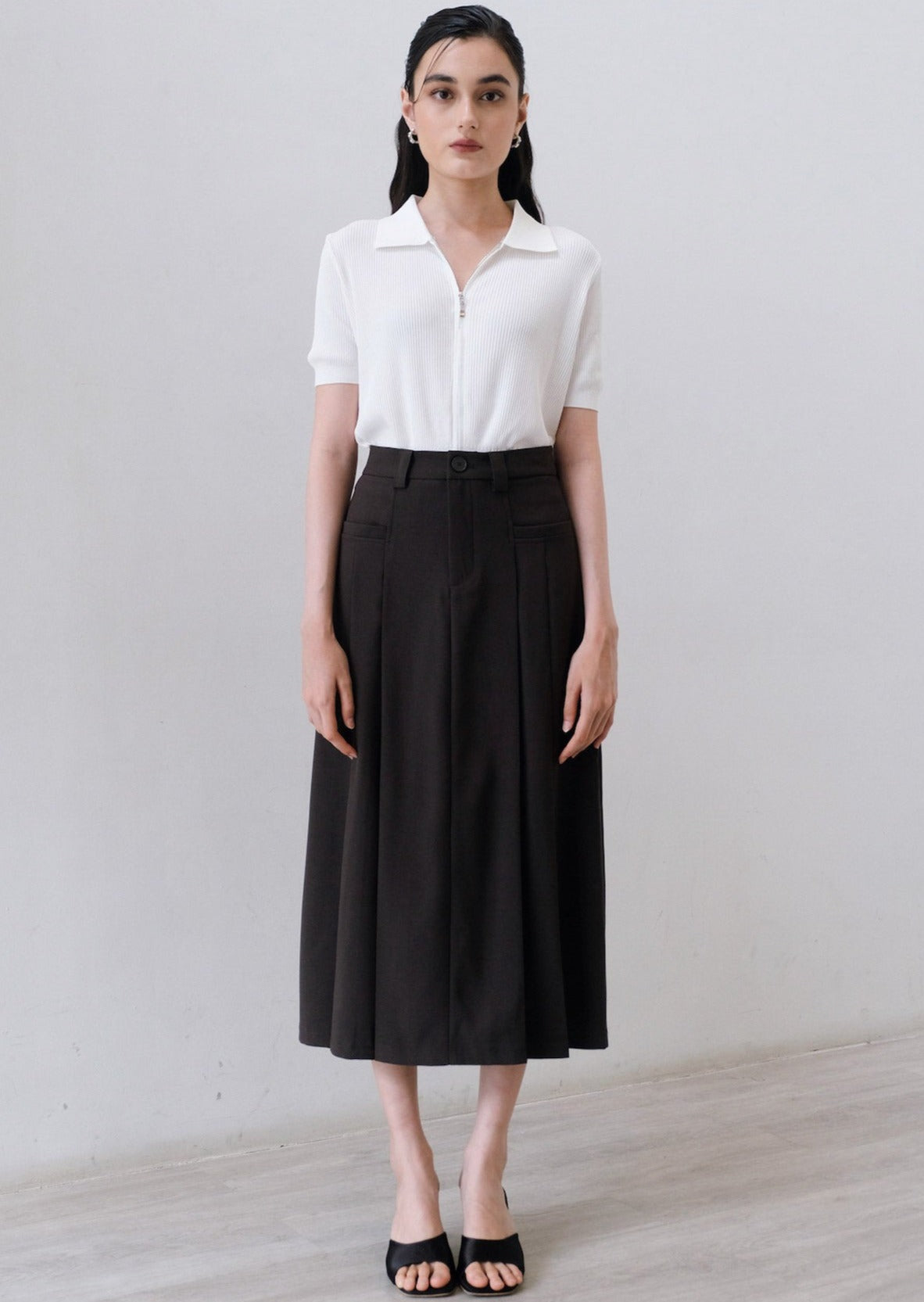 Gauff Anti-Wrinkle Midi Skirt In Black