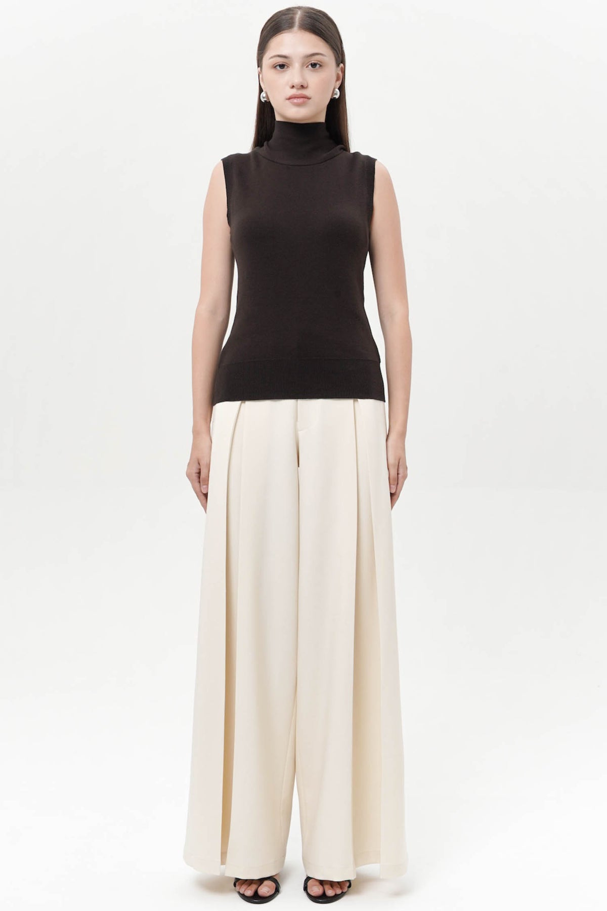 Veloura Shawl Top In Espresso