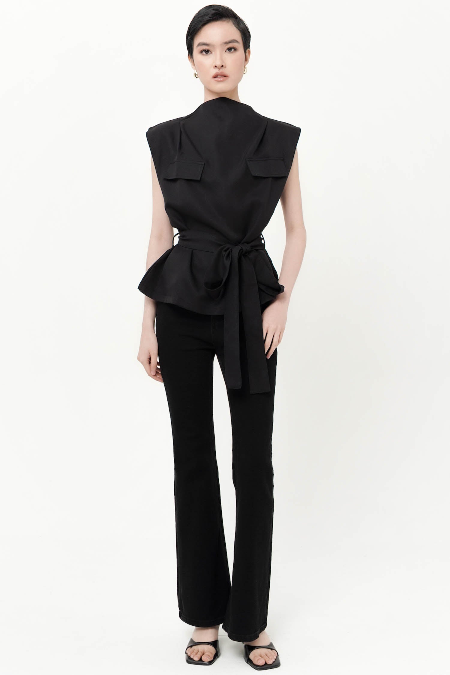 Syden Faux Pocket Boxy Top In Black