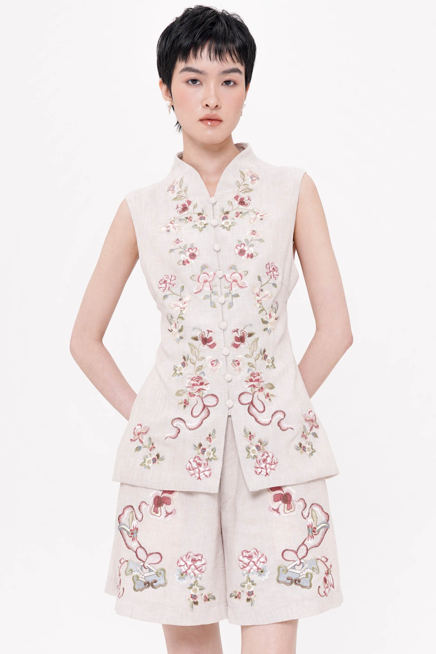 Lian Embroidered Top In Oat