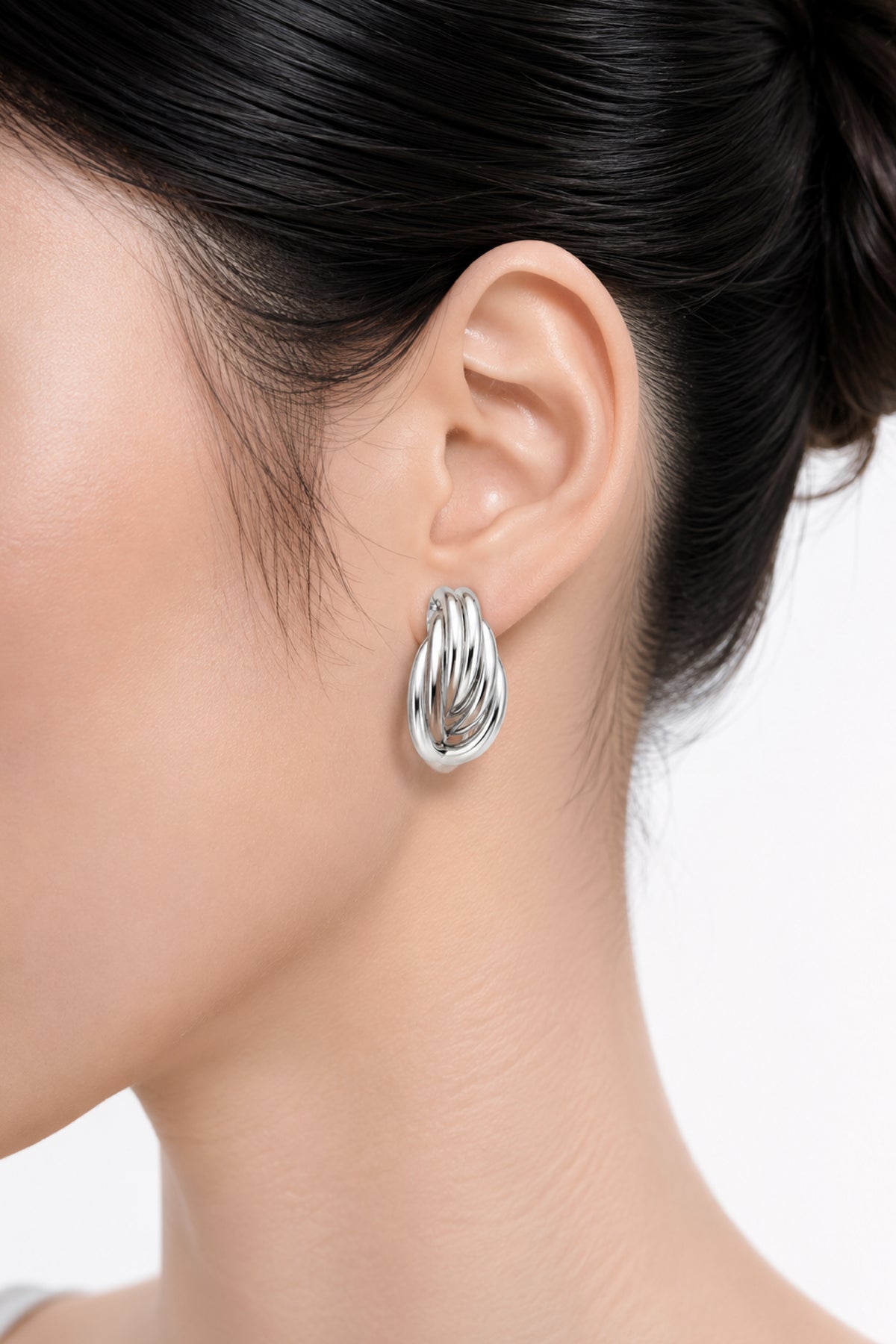 Swan Earring In Silver (Last pieces)