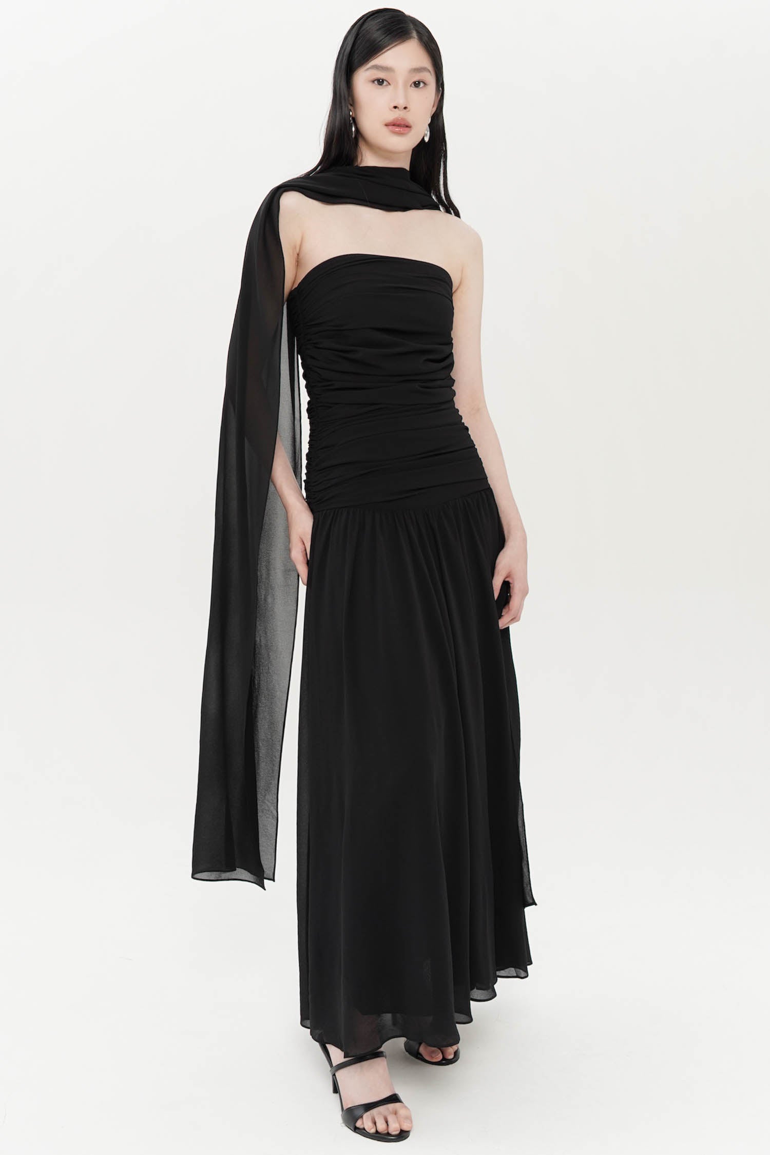 Dulcina Strapless Long Gown In Black