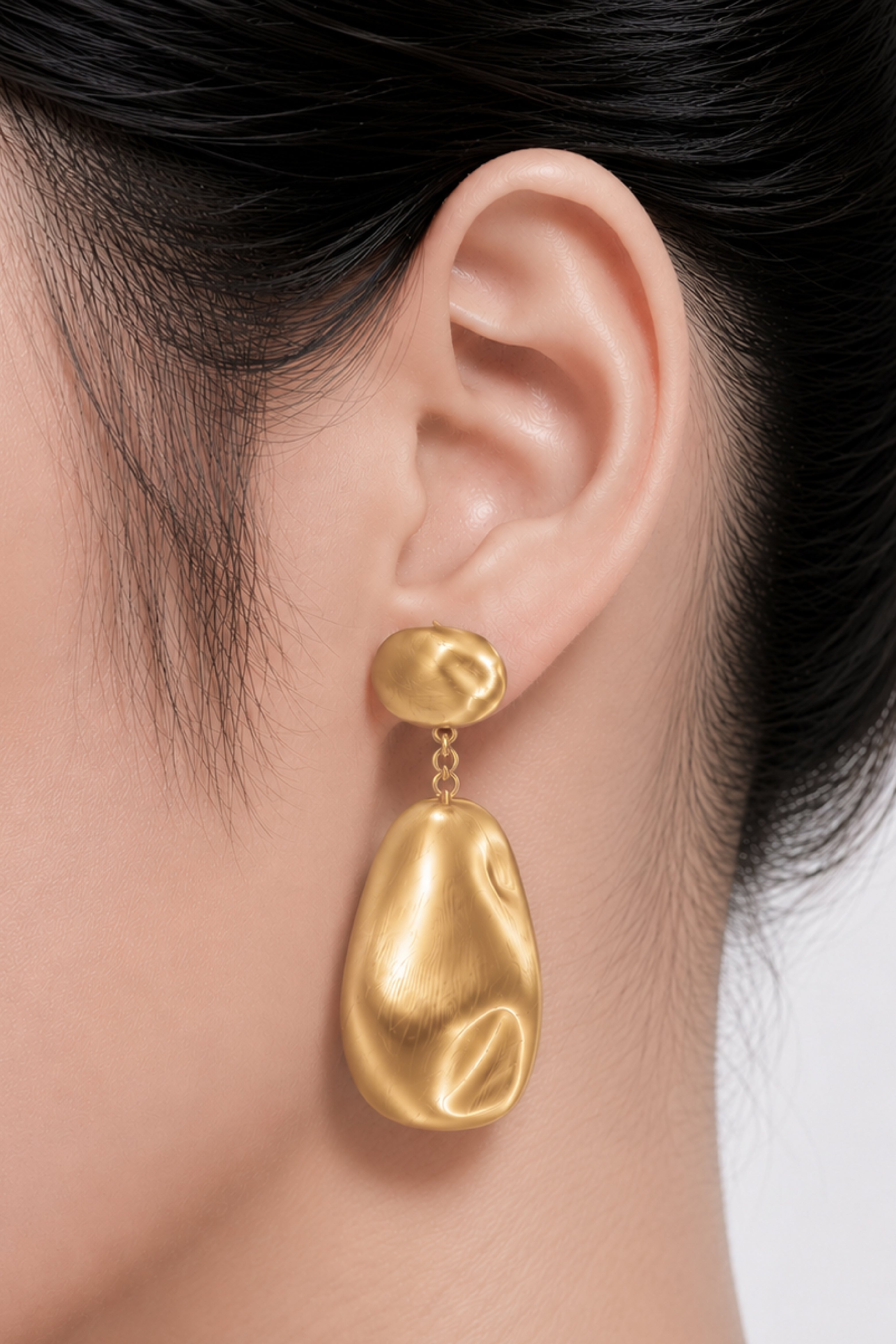Seine Earring In Gold