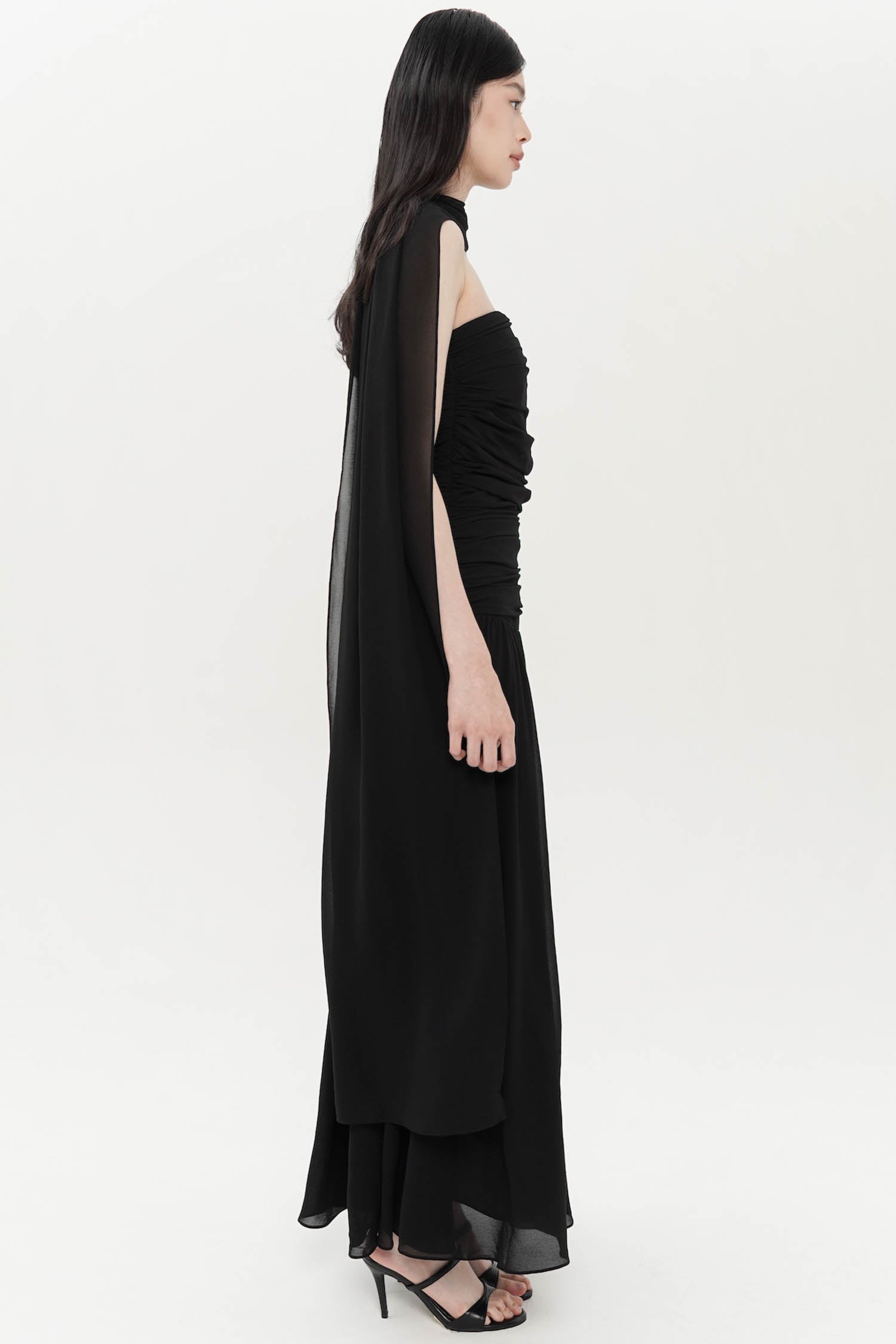 Dulcina Strapless Long Gown In Black