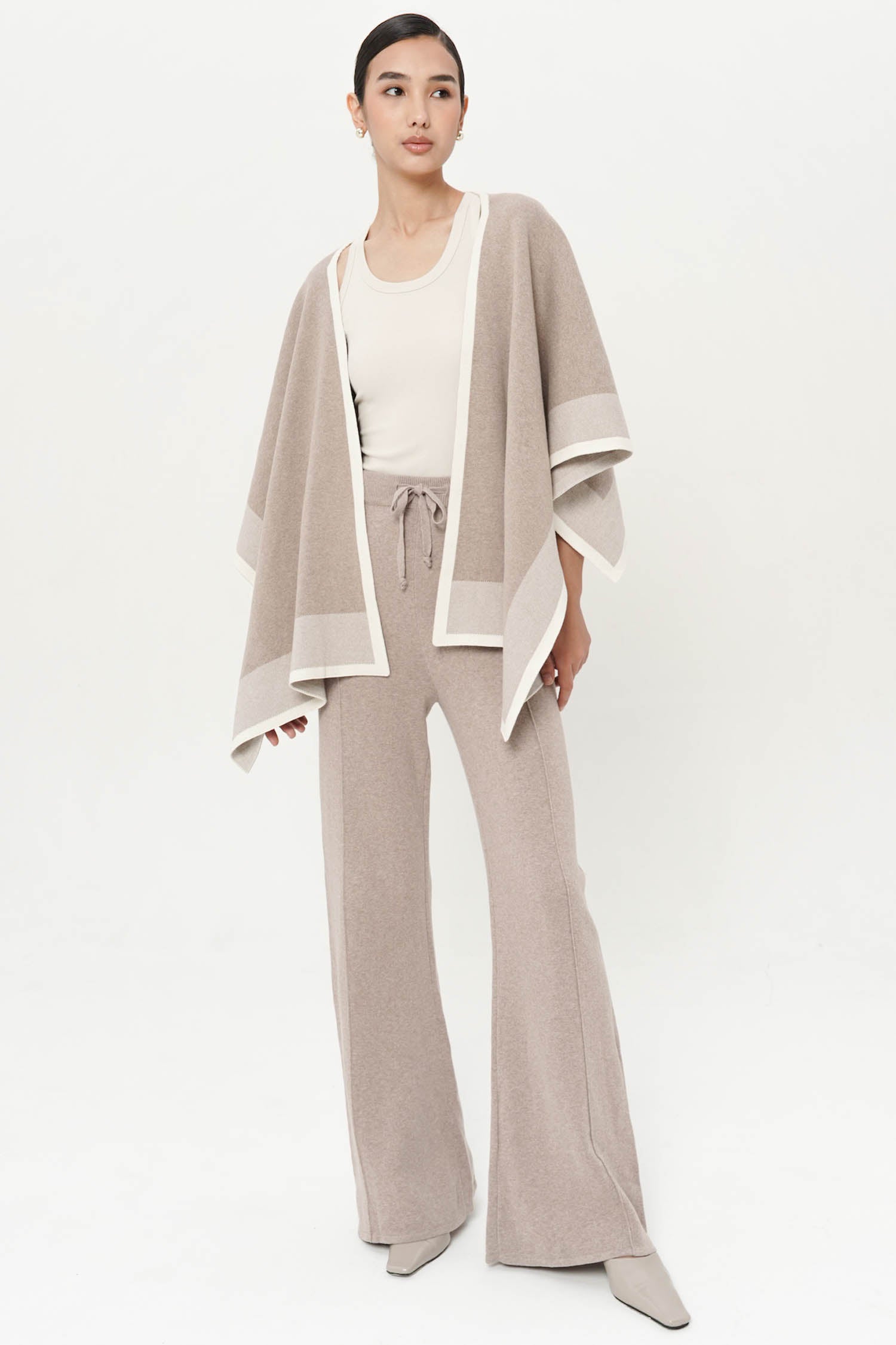 Norris Cape Shawl in Taupe Knit