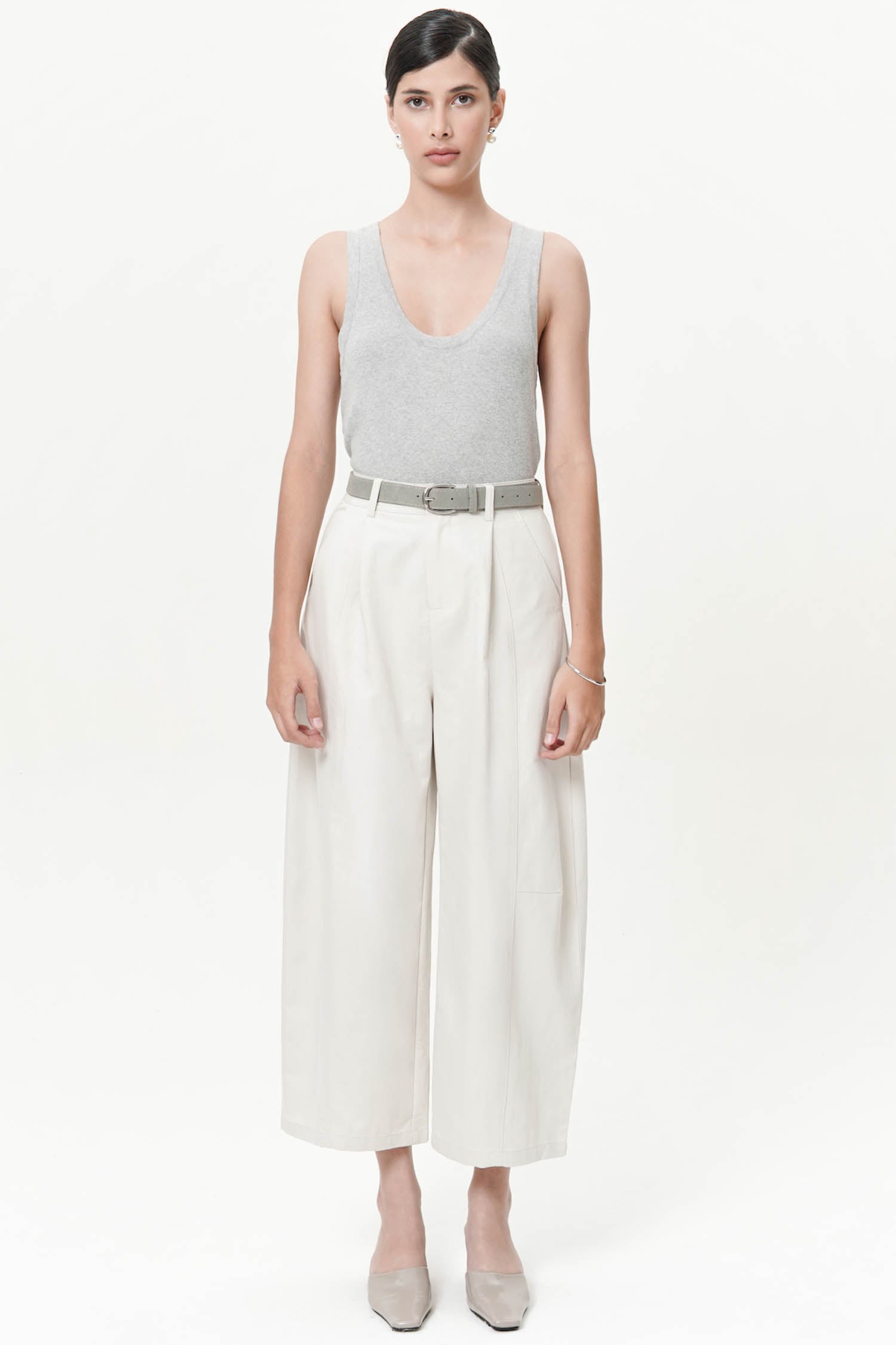 Lennox Barrel Pants In Beige