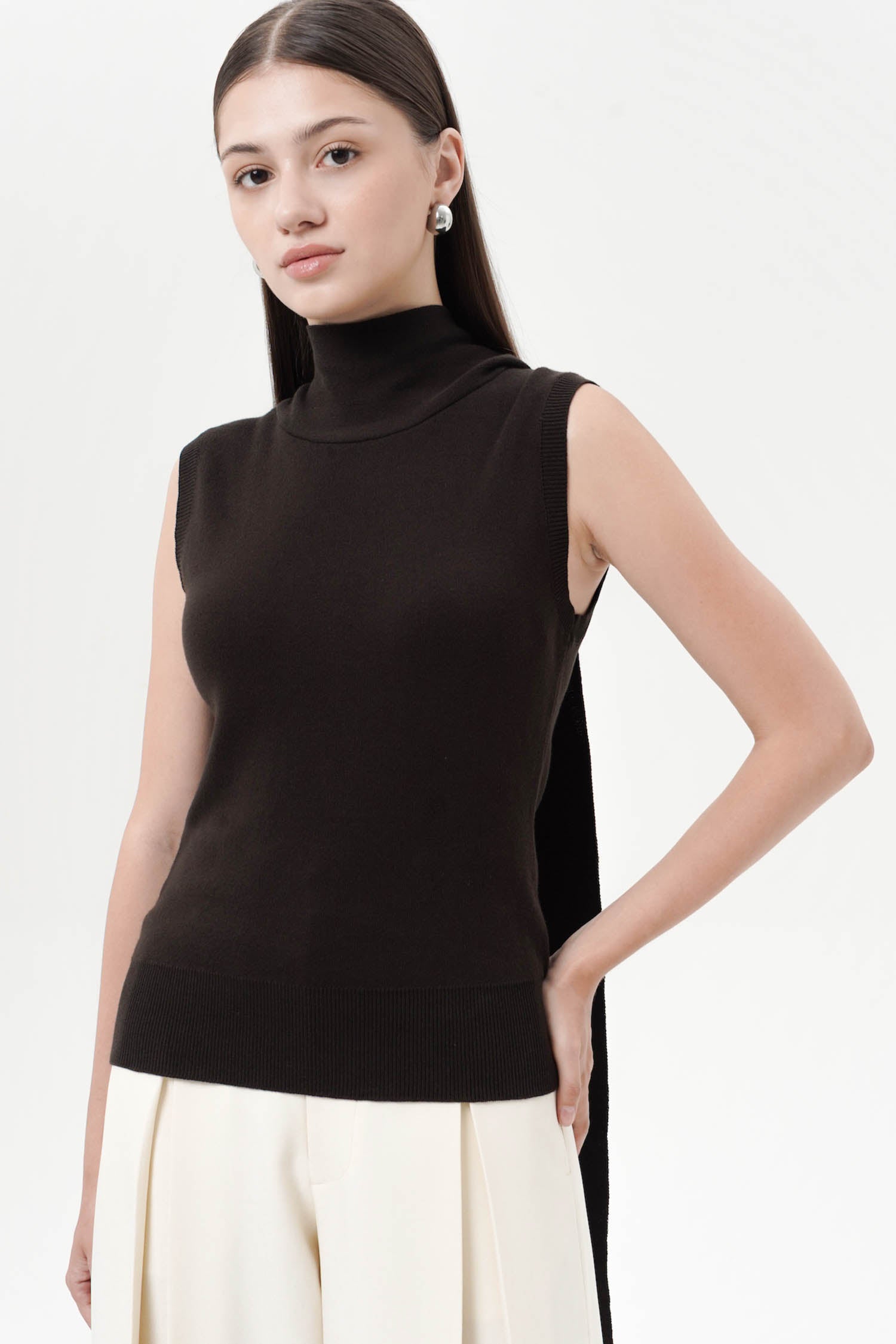 Veloura Shawl Top In Espresso