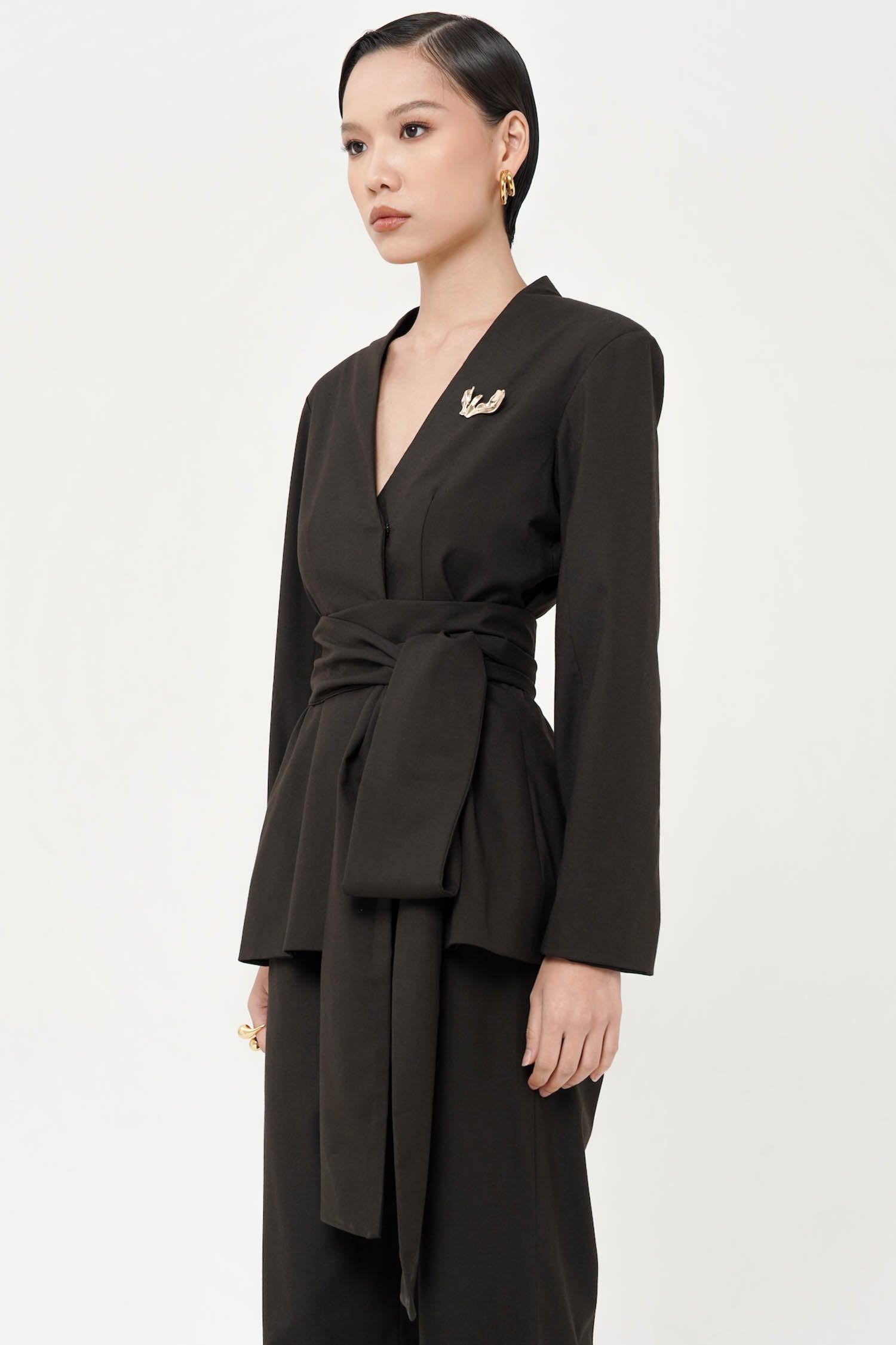 Montre Blazer In Dark Brown (BROOCH INCLUDED) (LAST PIECES)