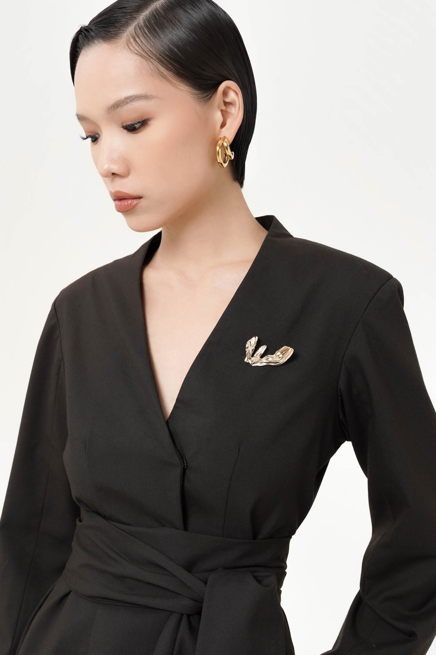Montre Blazer In Dark Brown (BROOCH INCLUDED) (LAST PIECES)